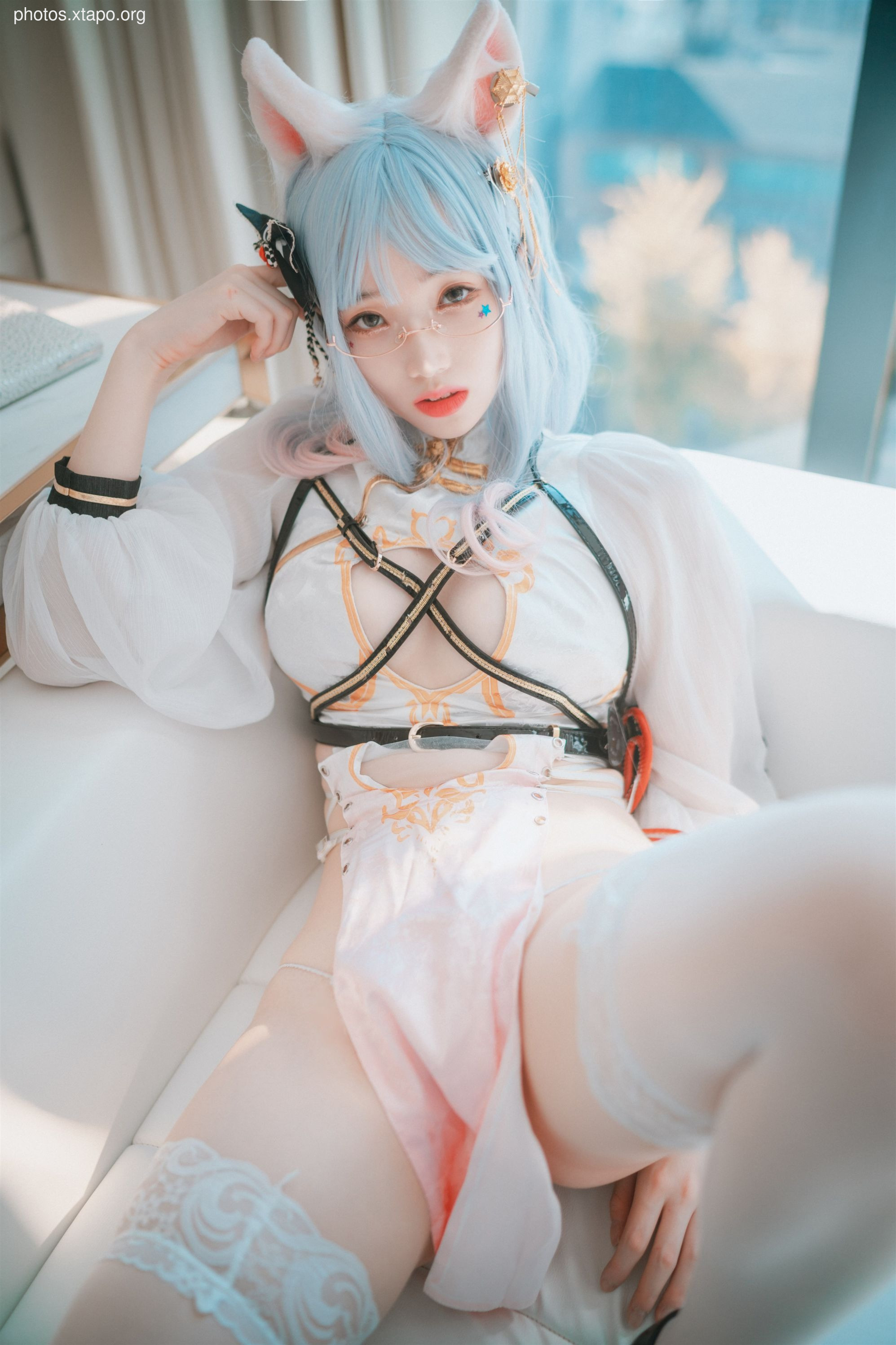 Djawa Photo - Bambi (밤비) - The cat wears an qípáo