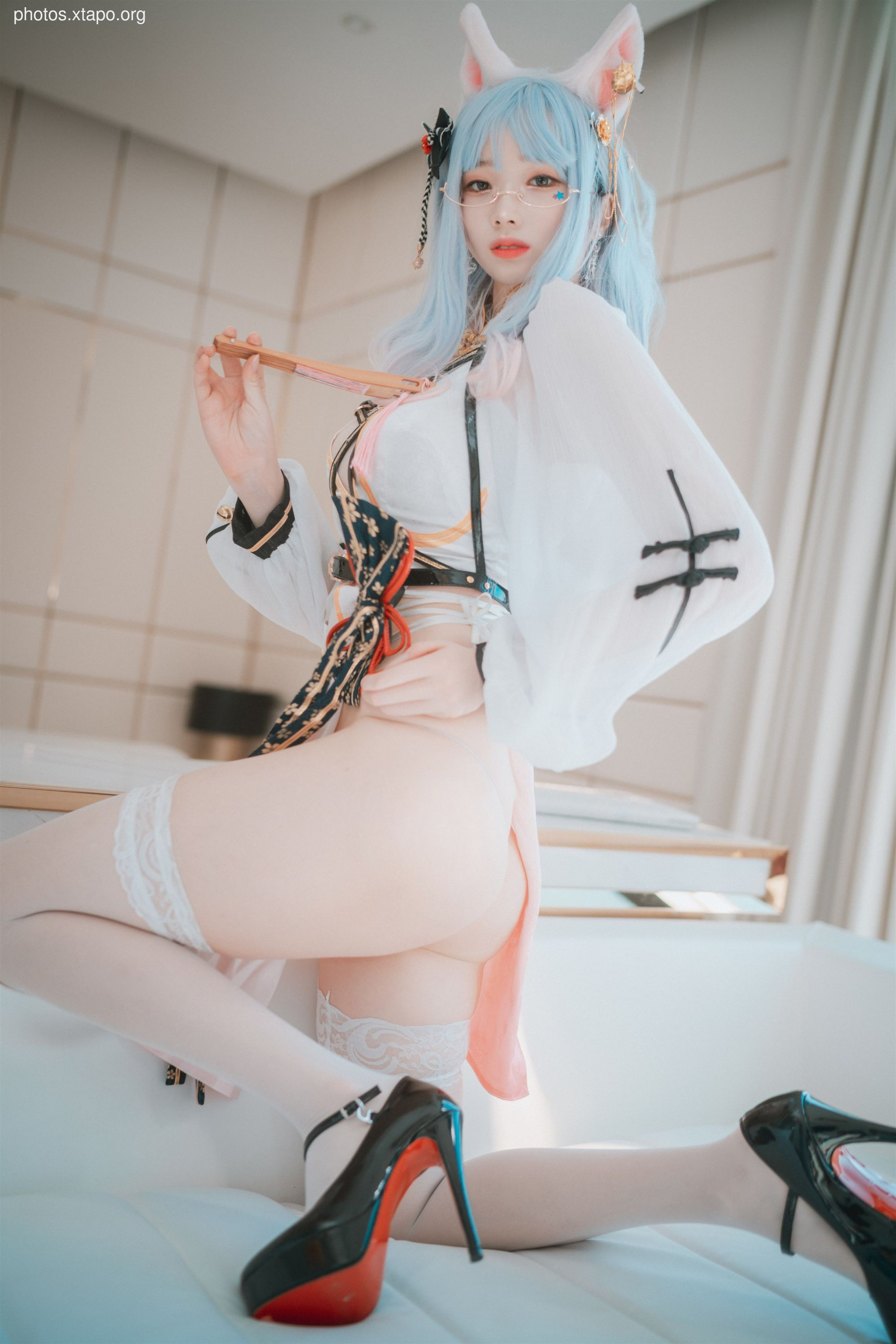 Djawa Photo - Bambi (밤비) - The cat wears an qípáo