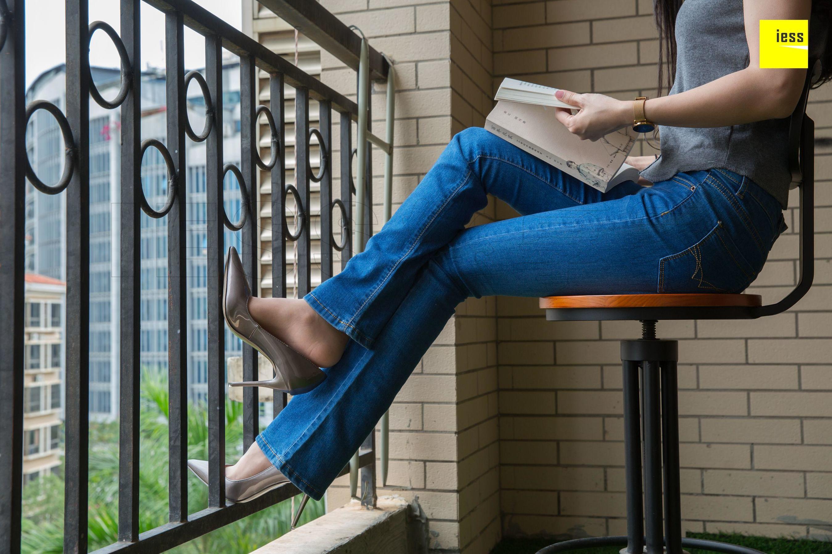 Spicy Mom Junjun The Bar Mom's Fan Toules Pants Short Silk Different Thoughts to IESS Silk House 236