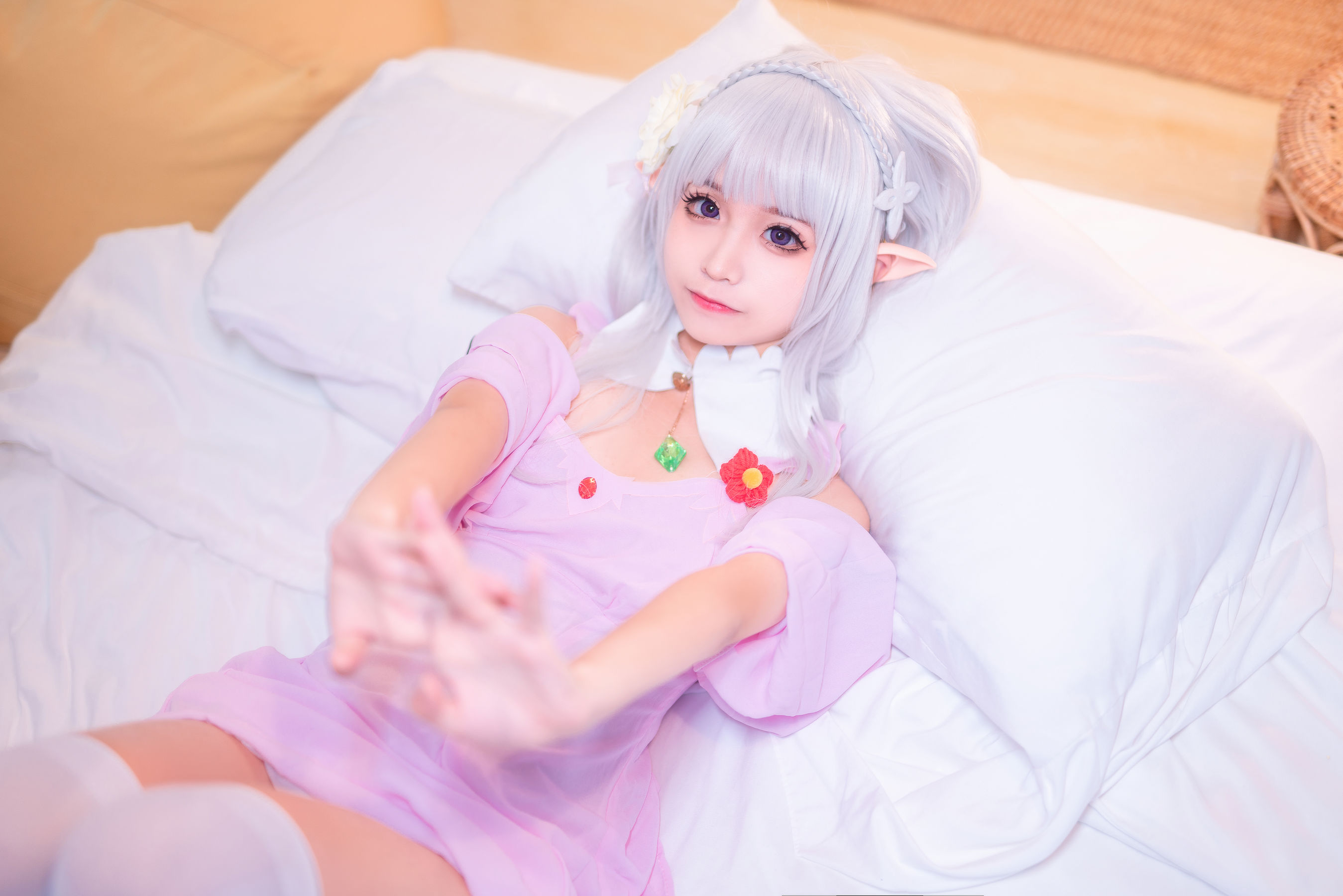 Anime blogger Stupid Mimo Emilia's pajamas