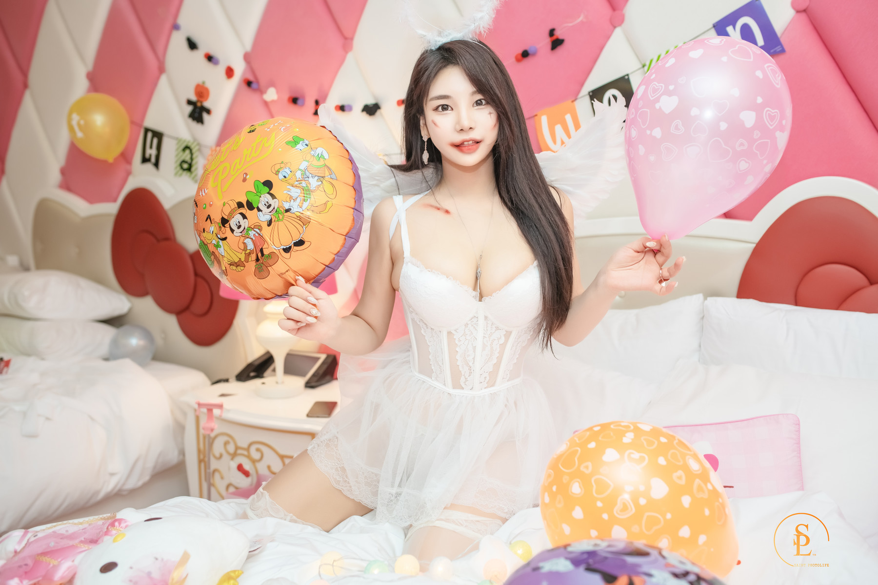 Zzyuri 쮸리, [SAINT Photolife] Pink Halloween