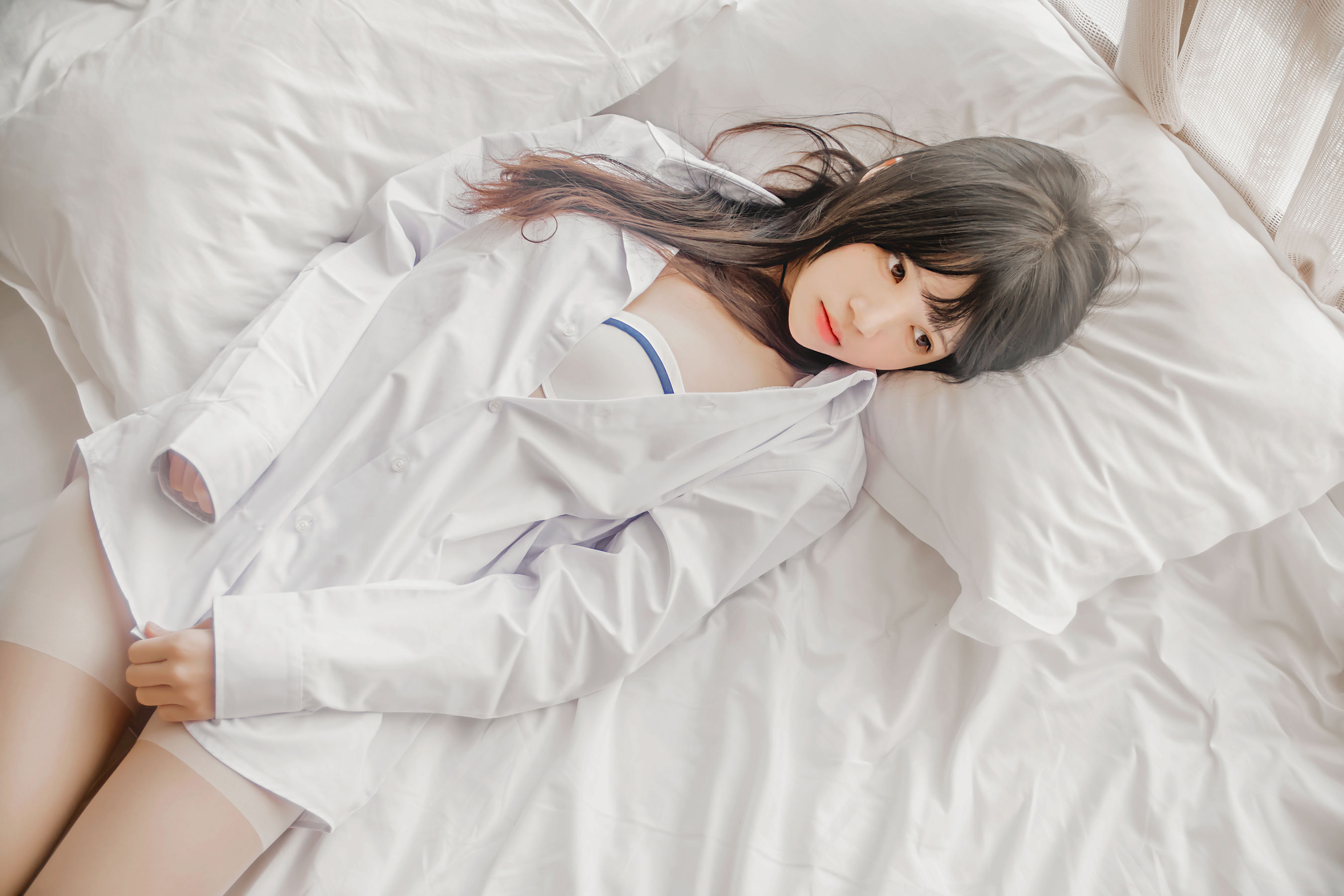 Loli cos 喵 -White Shirt Express