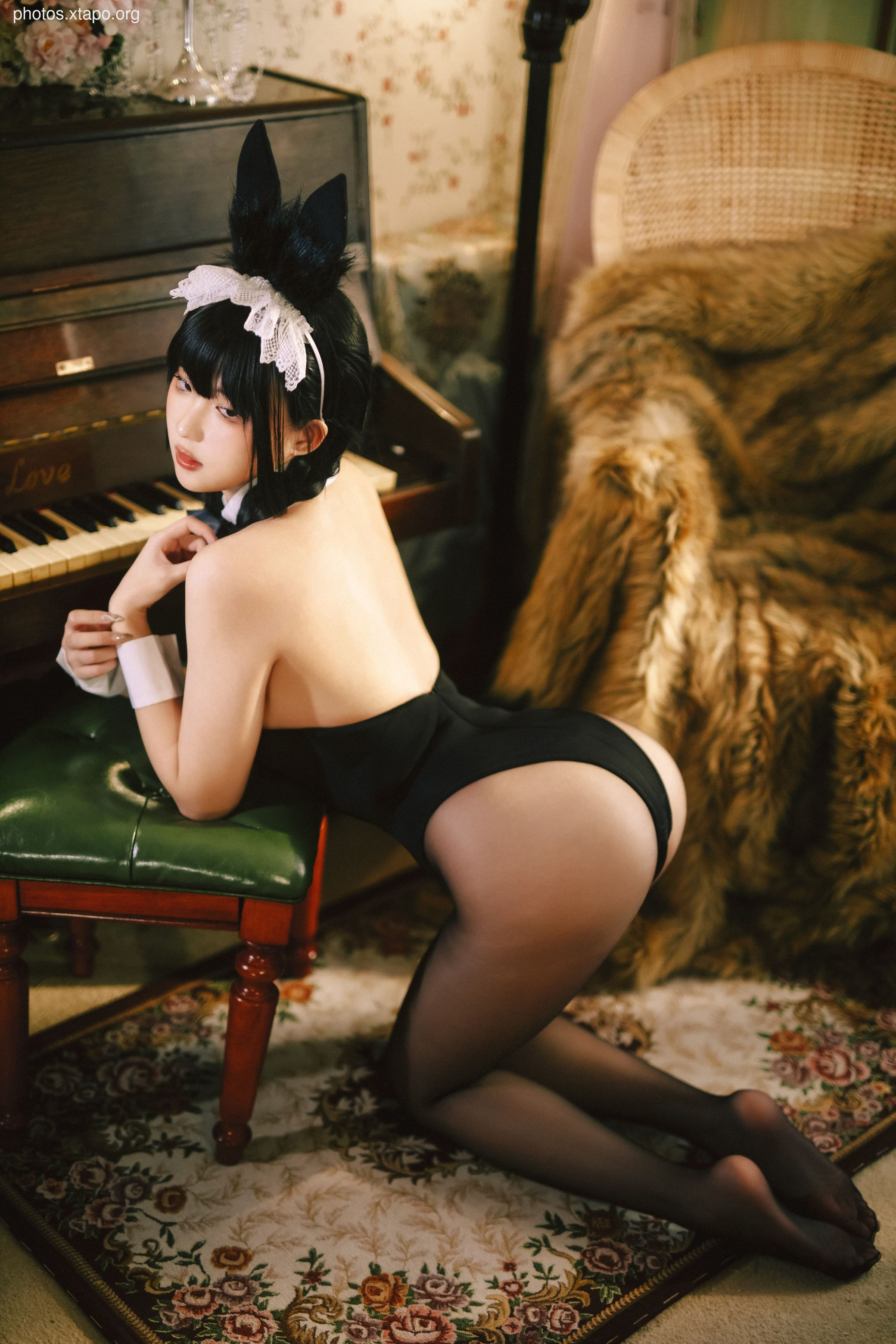 Vasteah Crayfish Rabbit Girl Theme Book