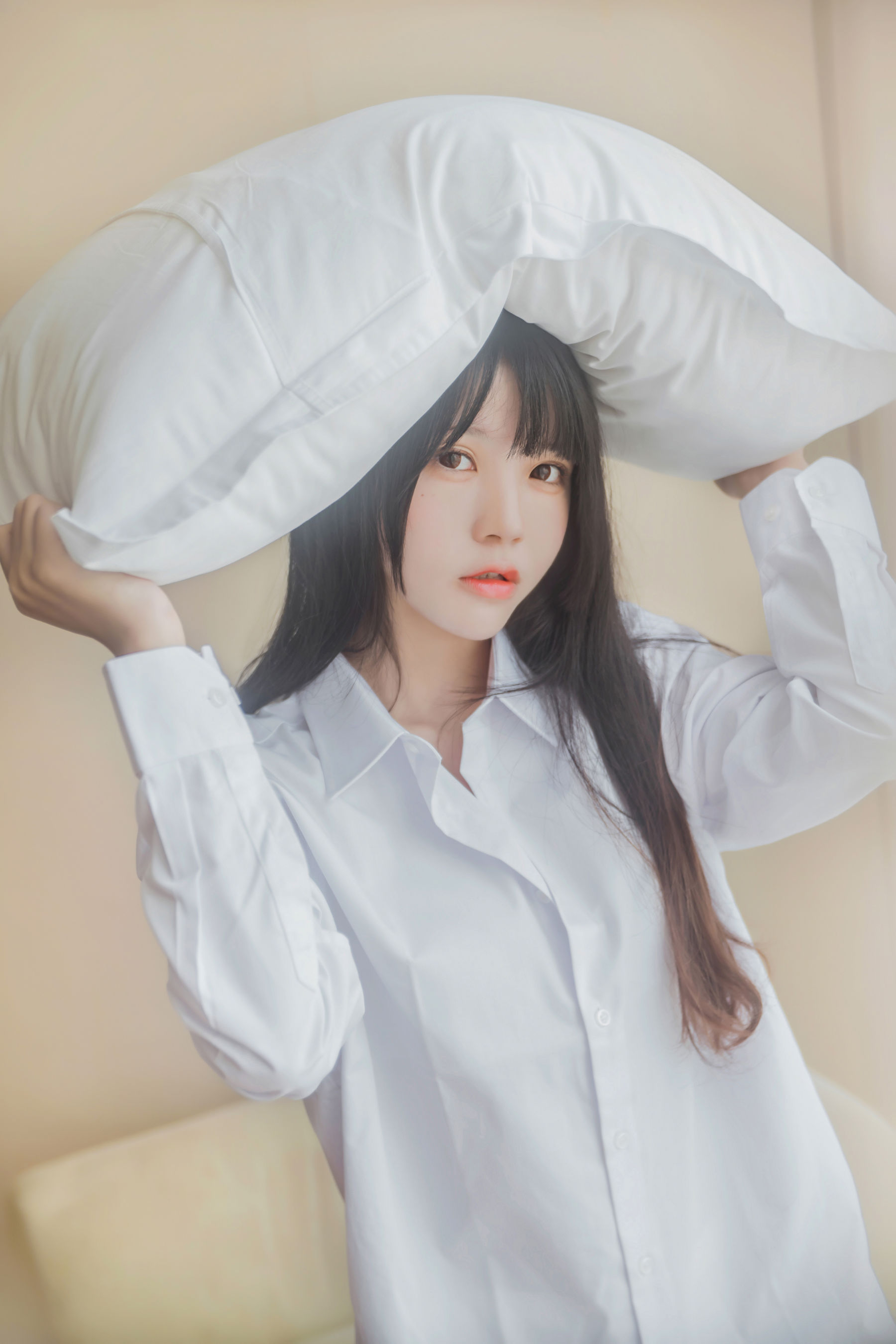 Loli cos 喵 -White Shirt Express