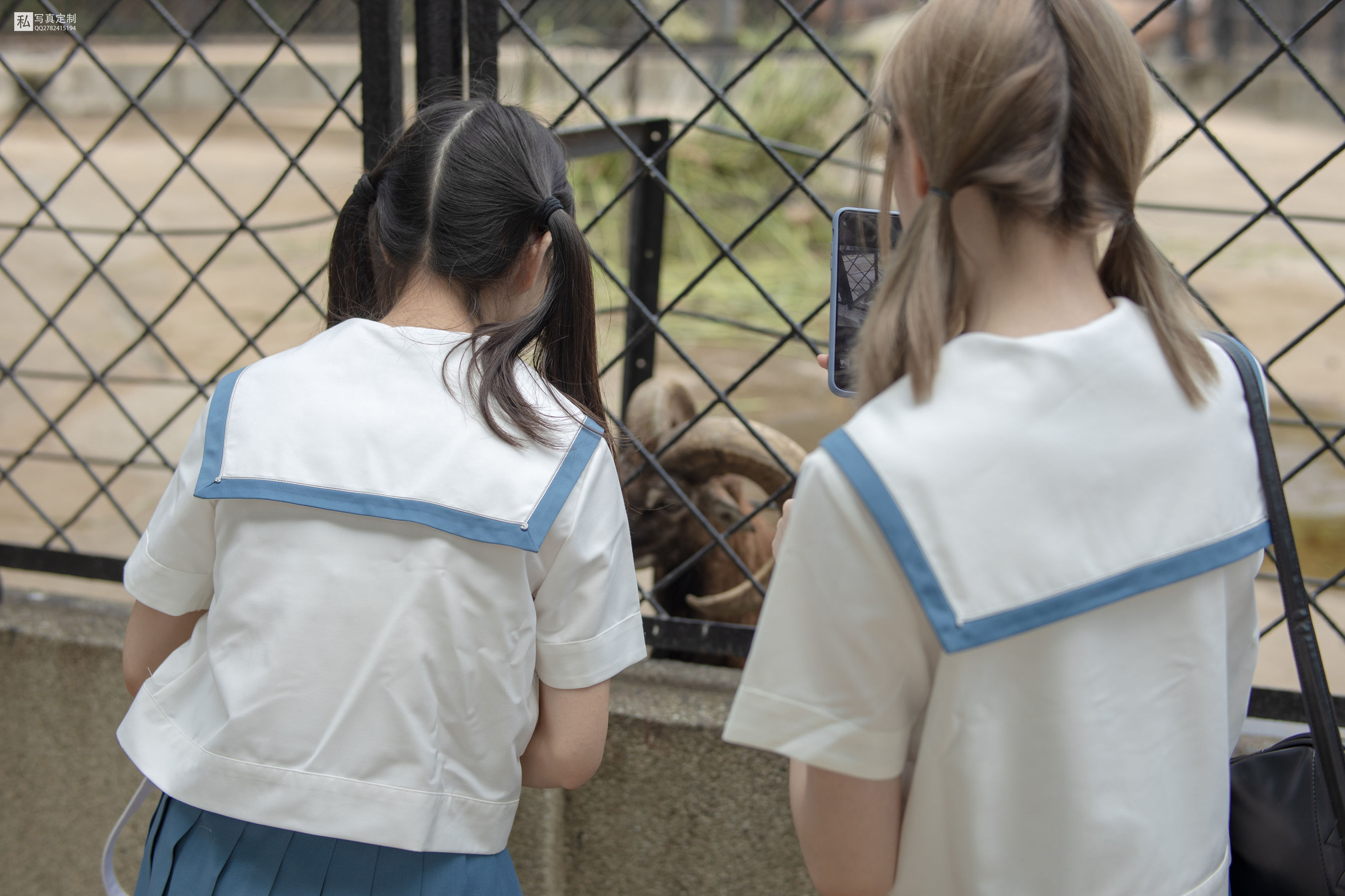 Mori Consortium JKFUN-025 Mo Mo & amp; AIKA 80D white silk overweight socks