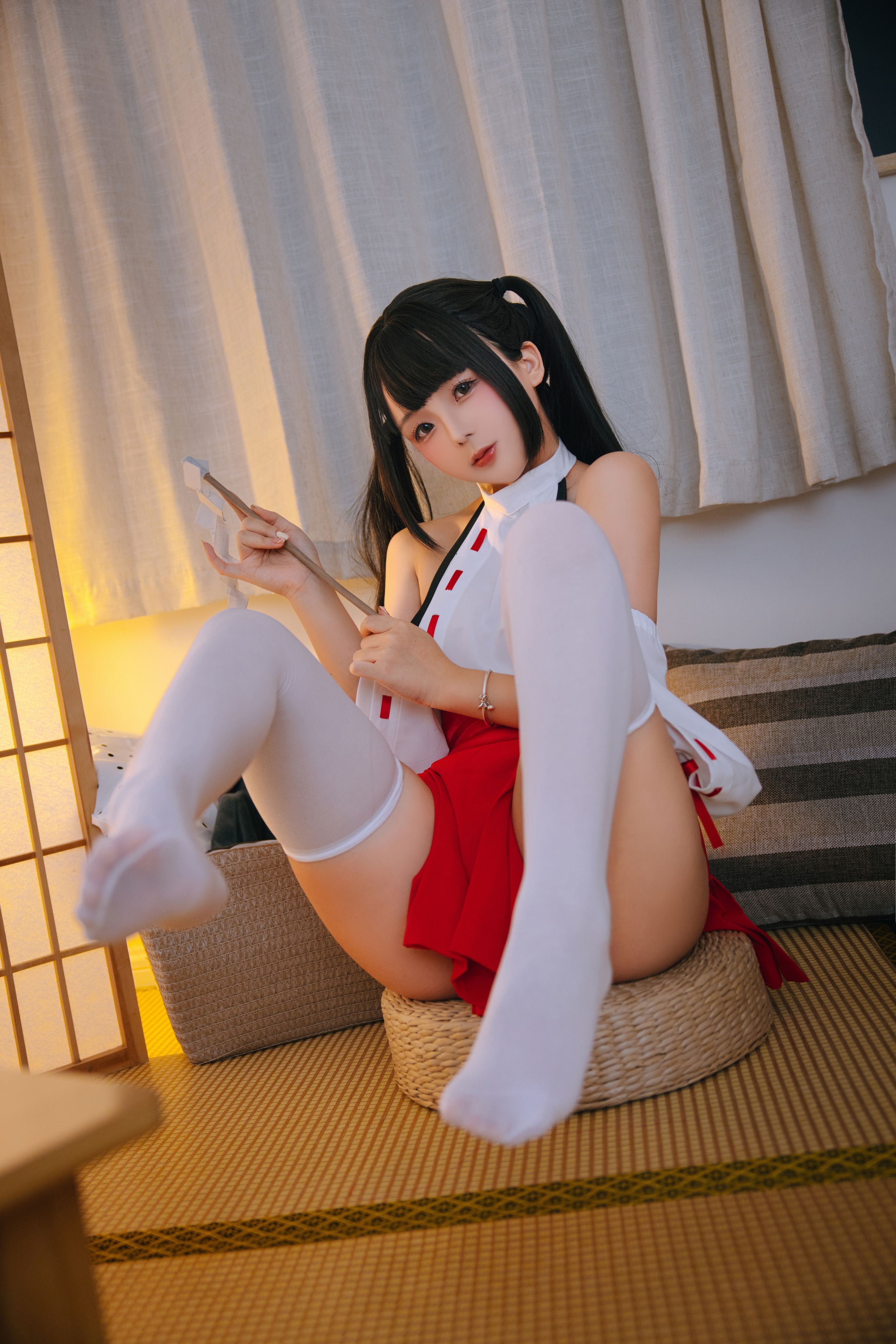 Hinako Hinako Miko 131P