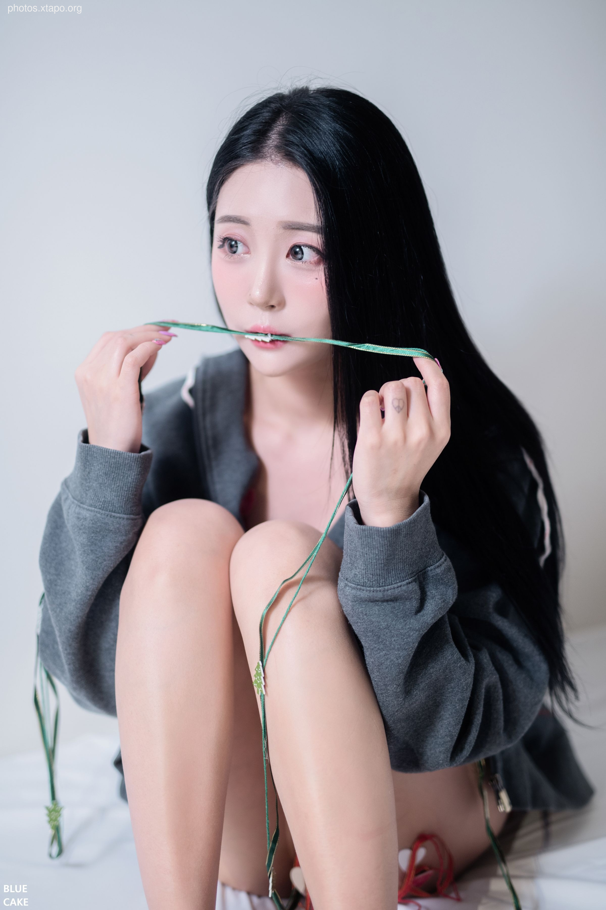 Bomi (보미) - NO.10 BLUECAKE Christmas with my Bomi &amp Lover 146P-2.18GB