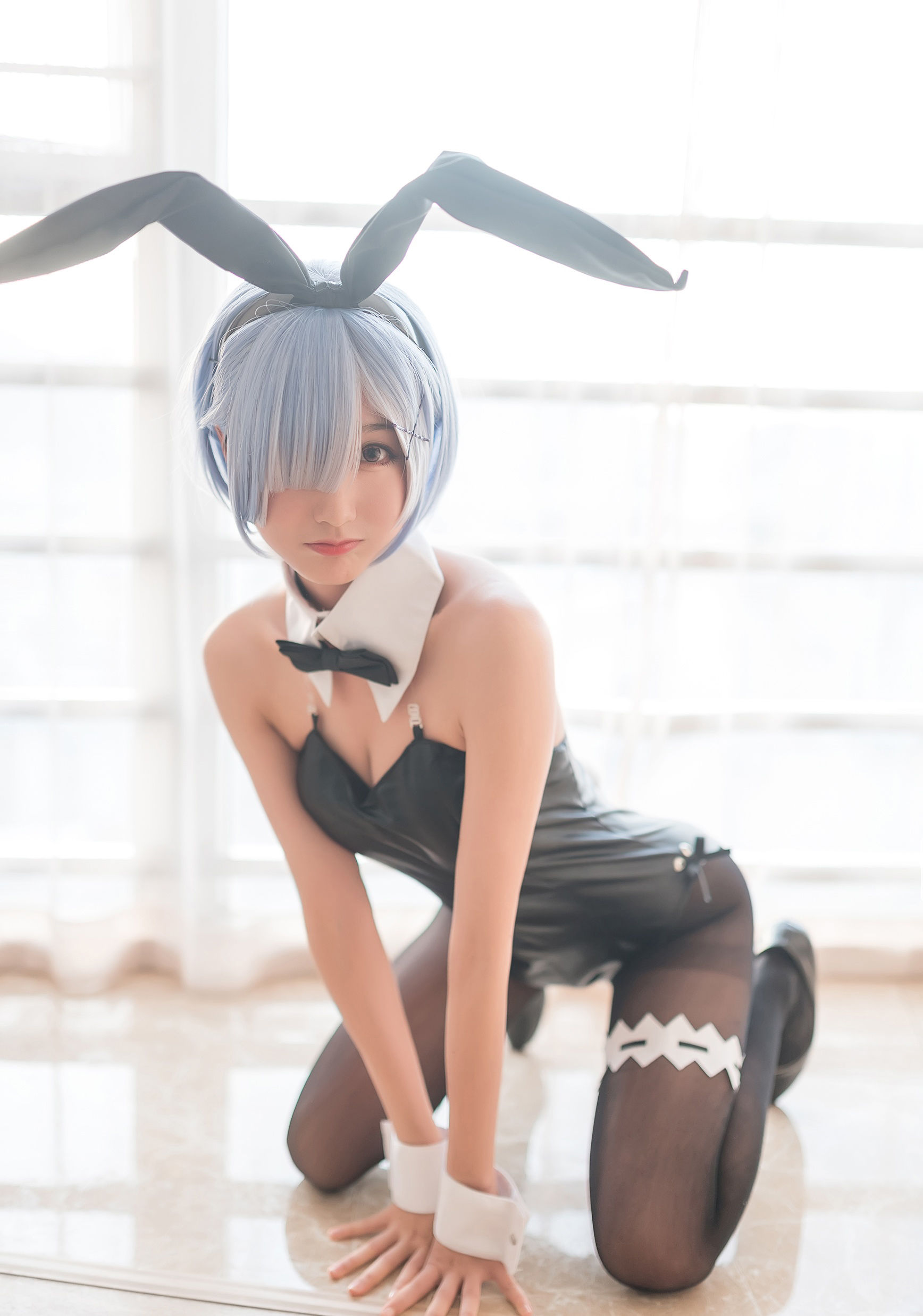 COS Welfare Miss Meng Shi Mu Mianmian Owo -Rim Bunny Girl