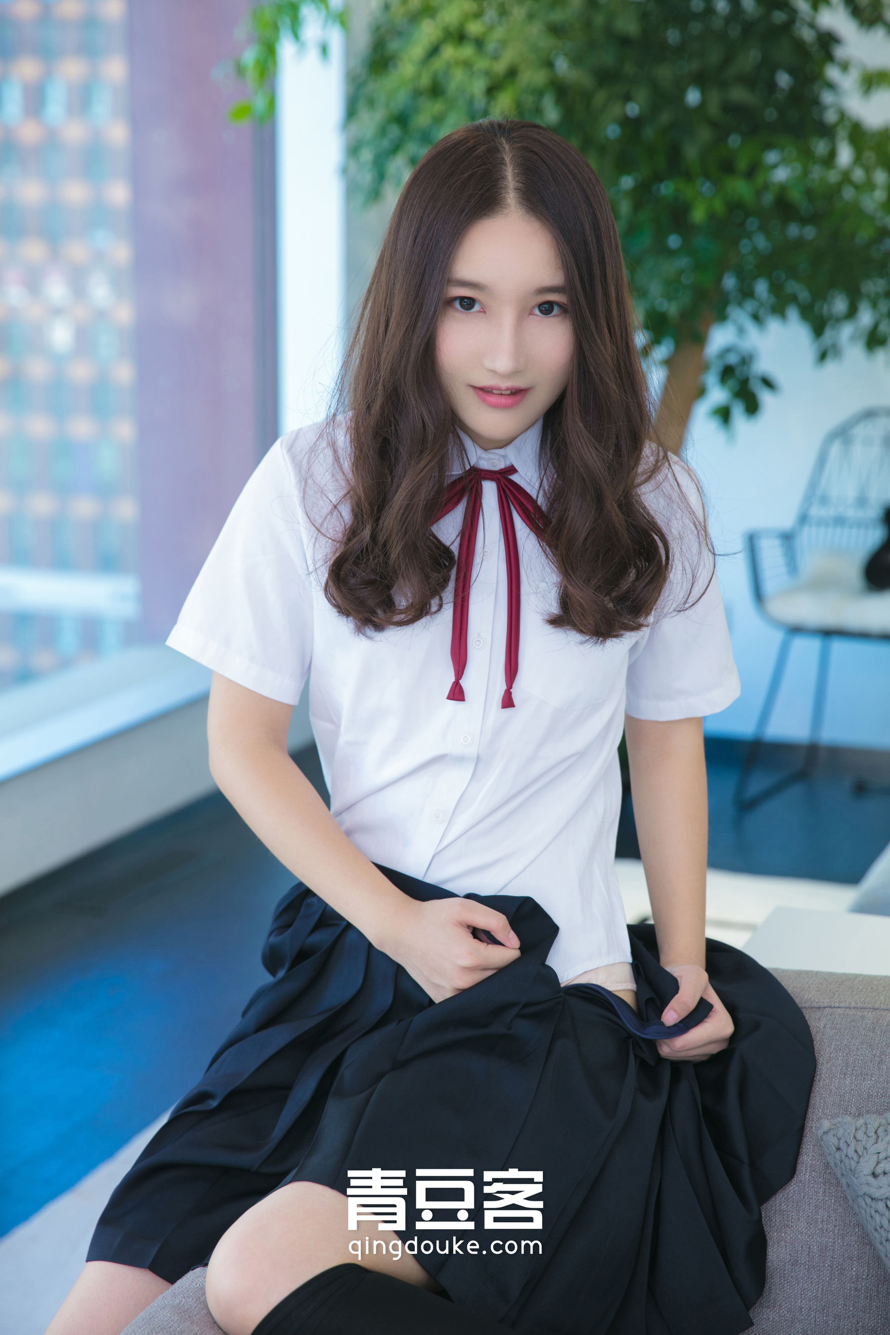 Sweet sister Wei Jie School Uniform Photo is shy and explicit Qingdouke qingdouke