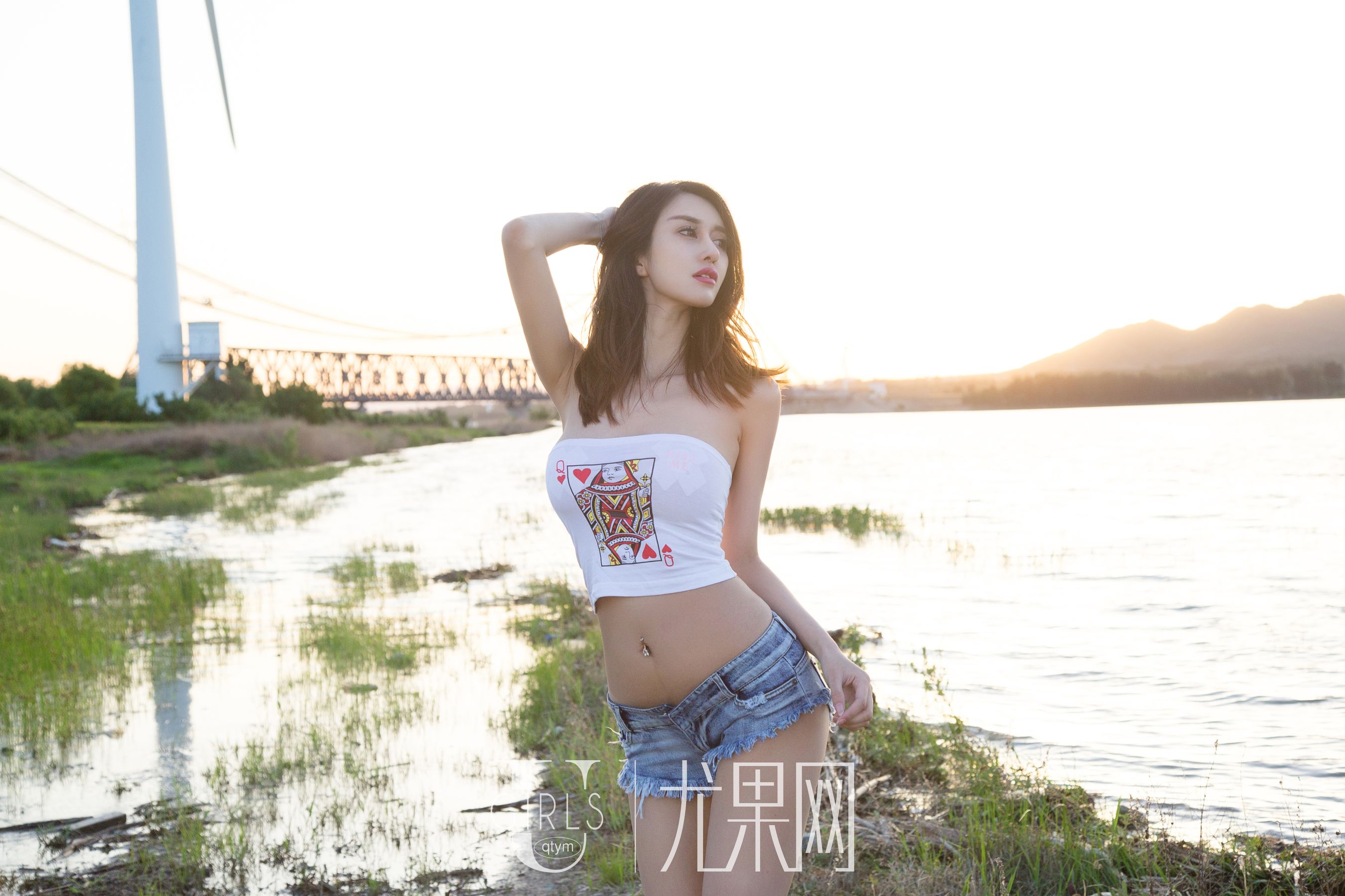 Tian Ziyin's Fireworks in the Desert Youguo Ugirls U376