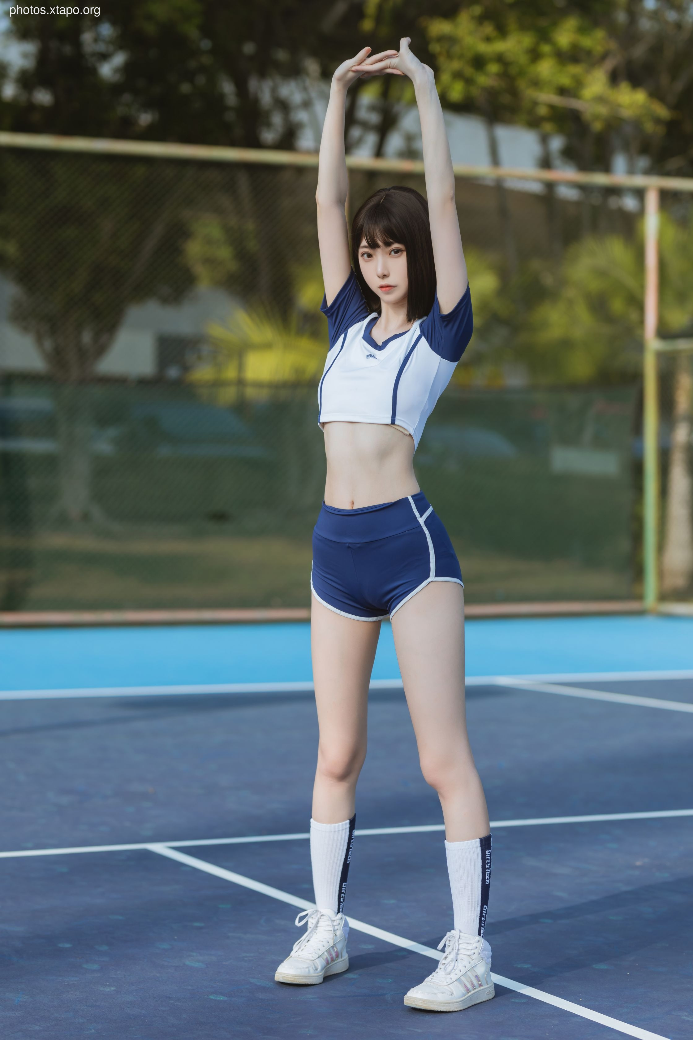 Xu Lan Lan Summer Sports Service