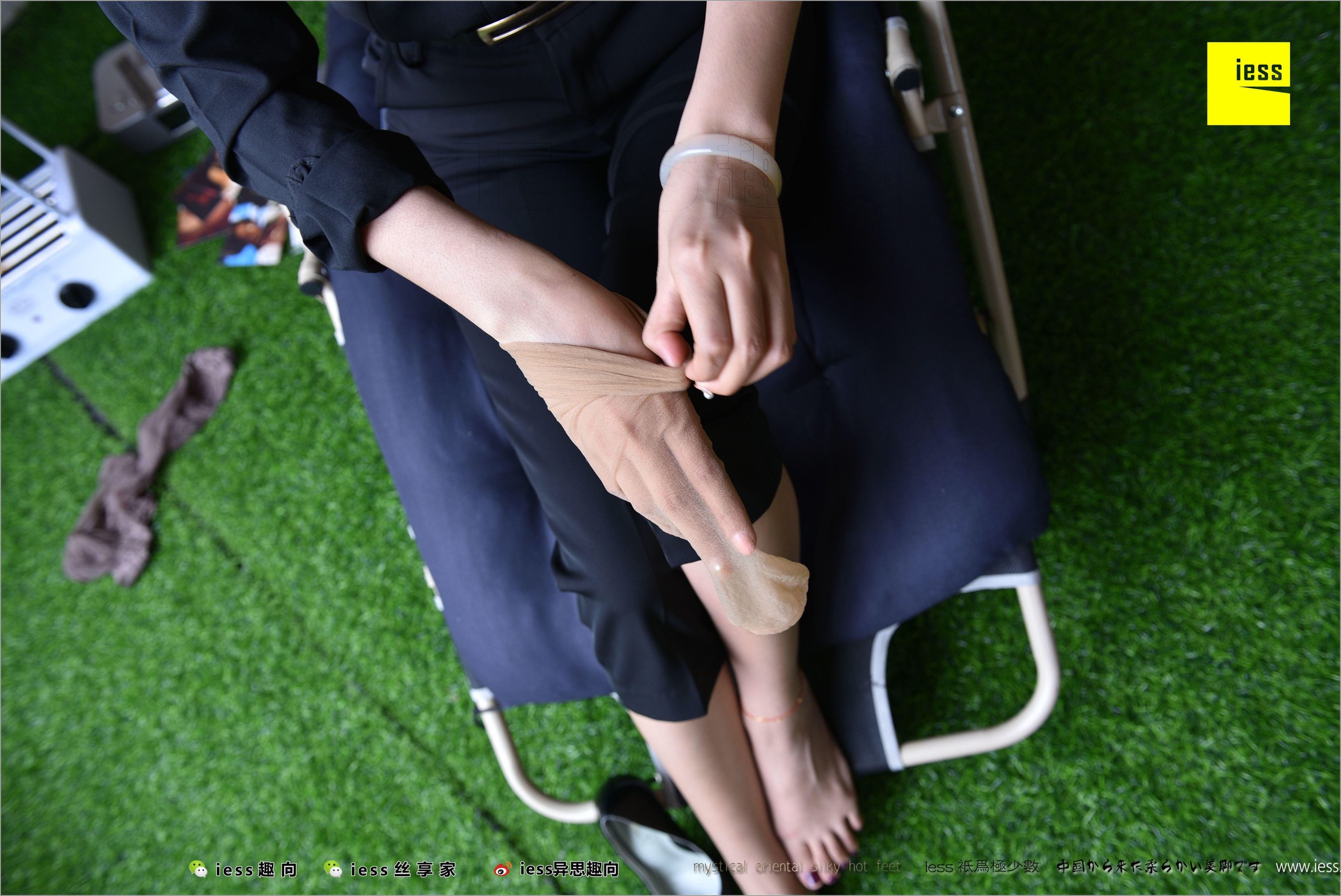 Huahua's Middle Stockings-The Beauty of Unpopular Different Thoughts to IESS Silk Foot Bento 214