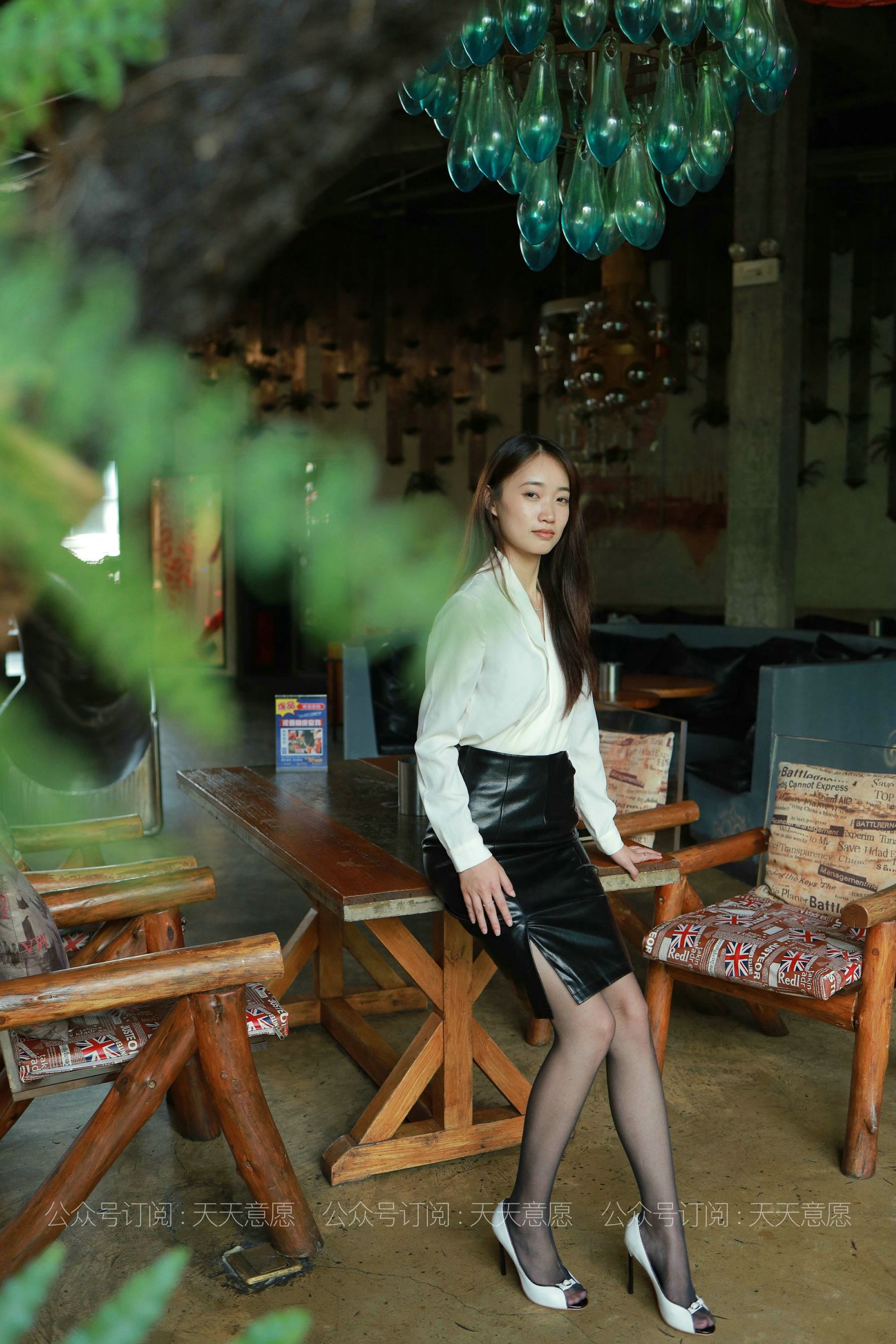 IESS Thoughts Fun Model: Xiaogao OL Black Rose