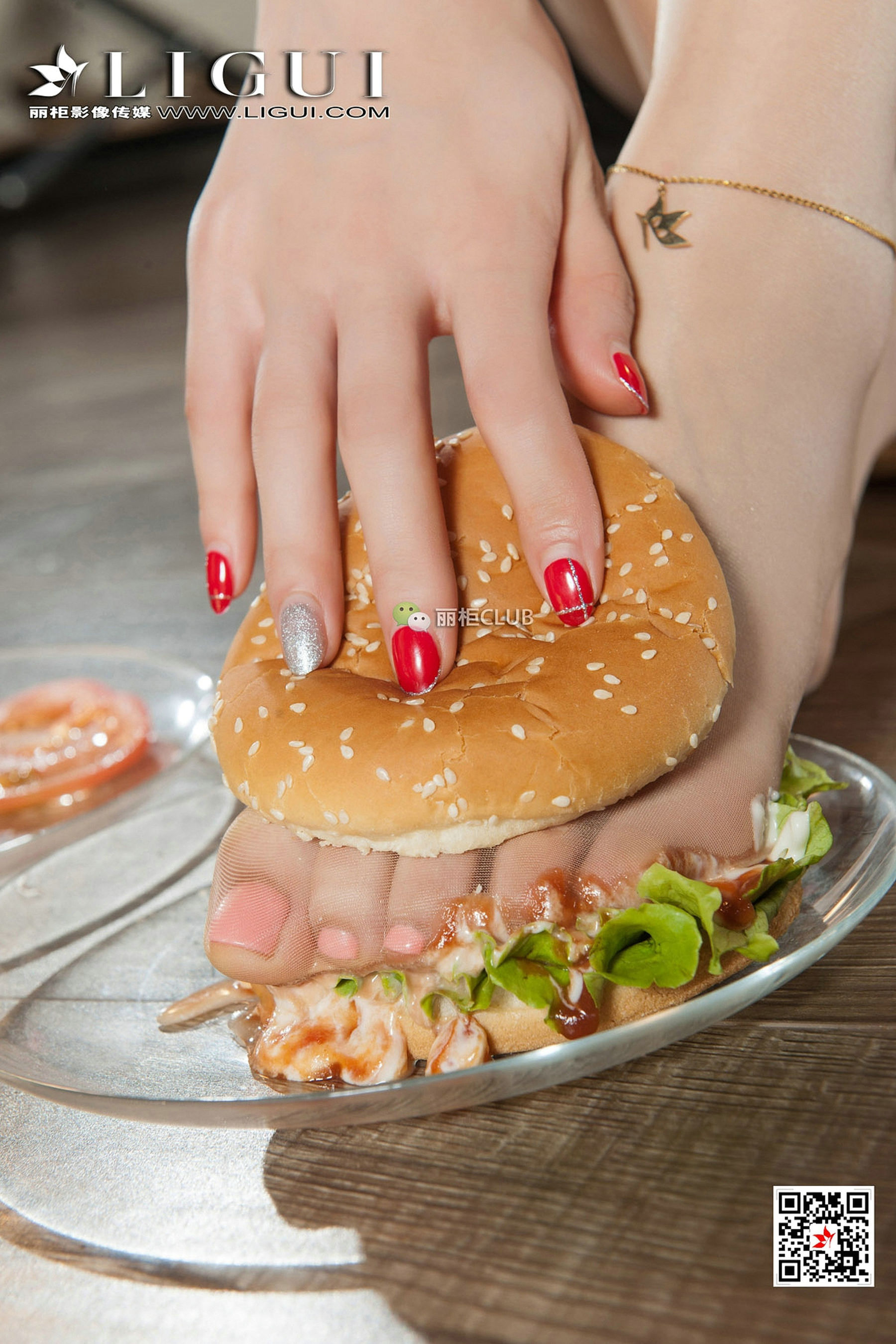 Model ice cream Pork Burger Ligui