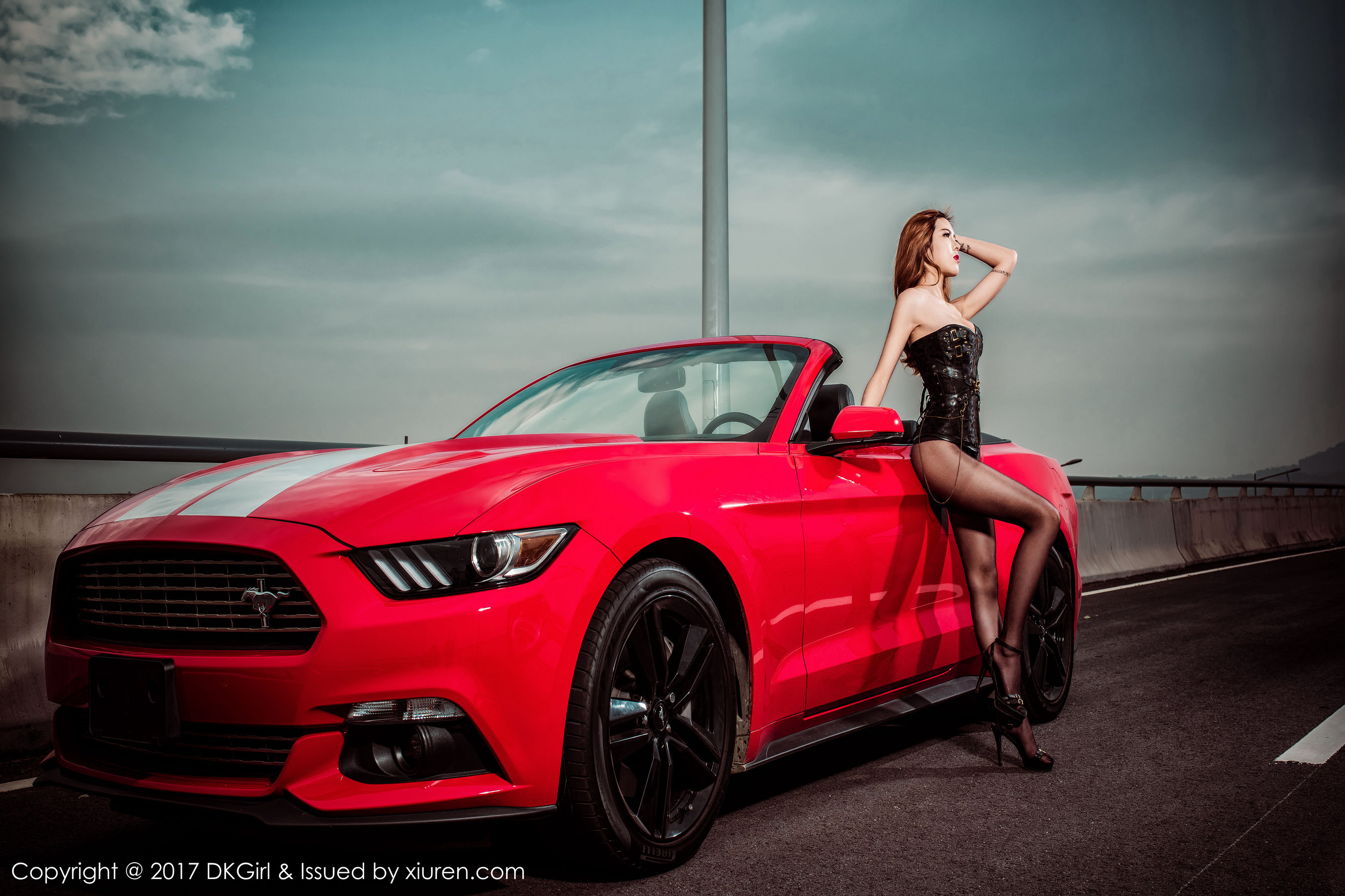 Cai Le'er's Beautiful Breast Beautiful Legs, Solid Silk Foot Royal Girl DKGIRL Vol.018