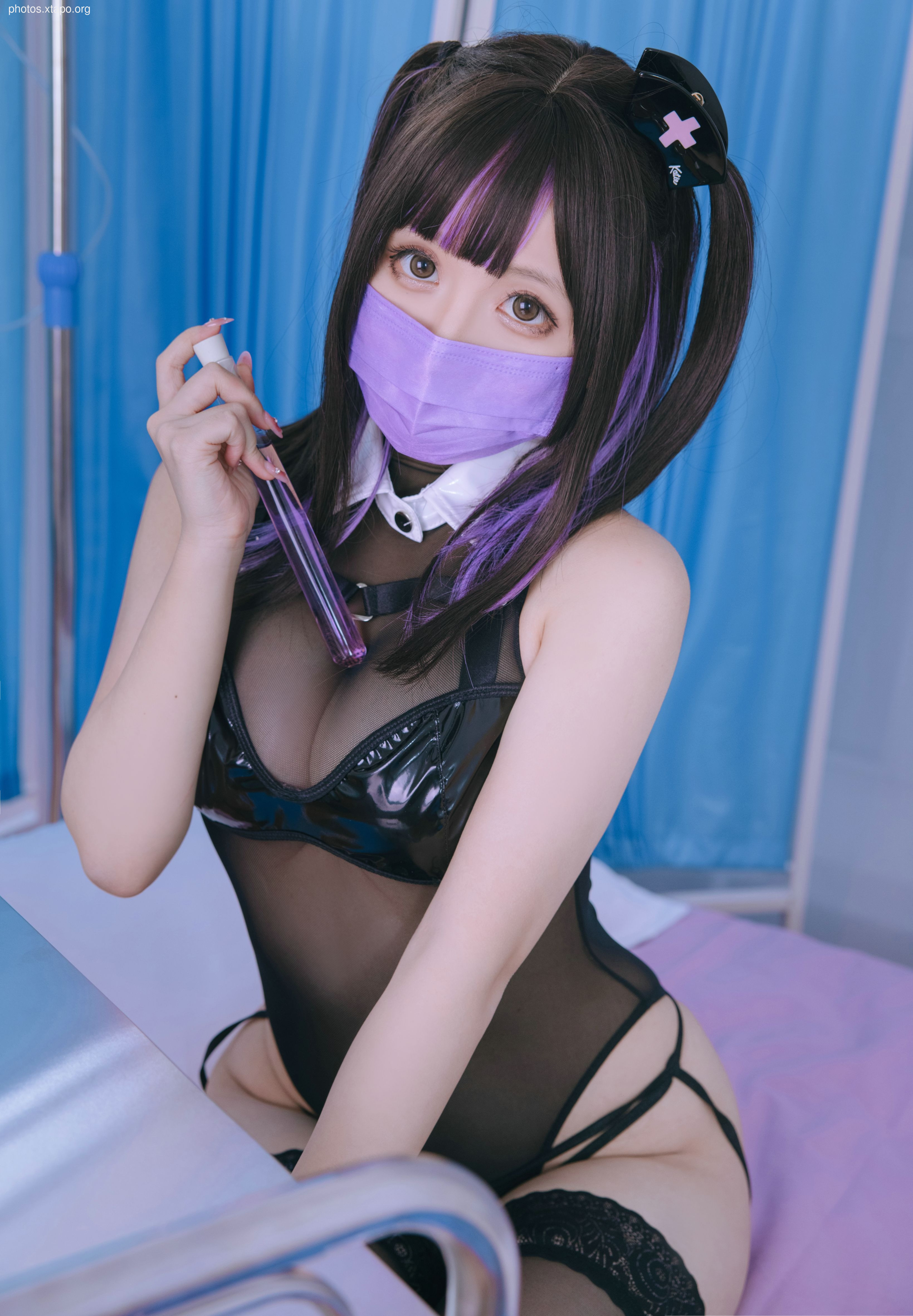 Nina Jiao mask nurse