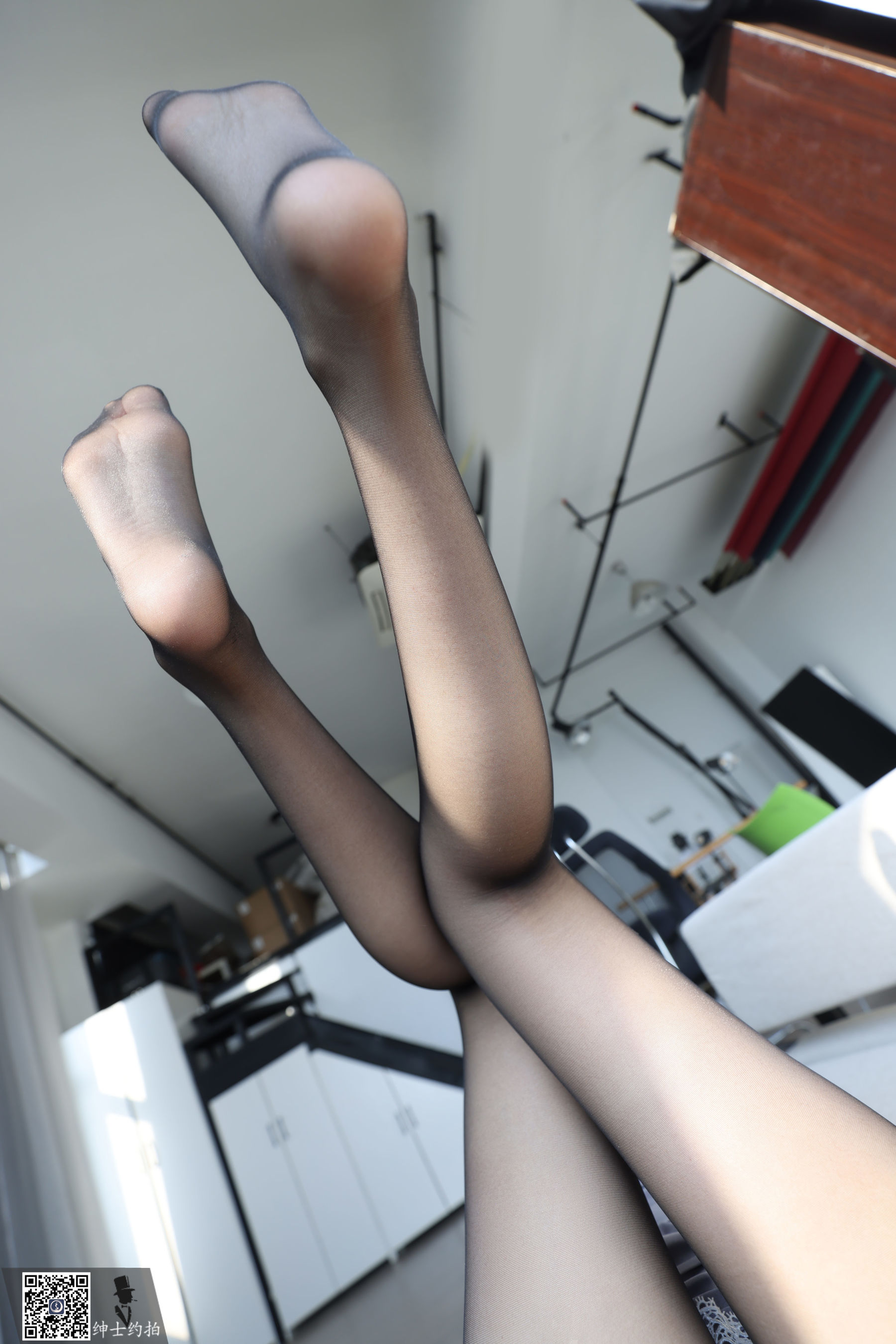 Gentleman about shooting SS024 Linlin