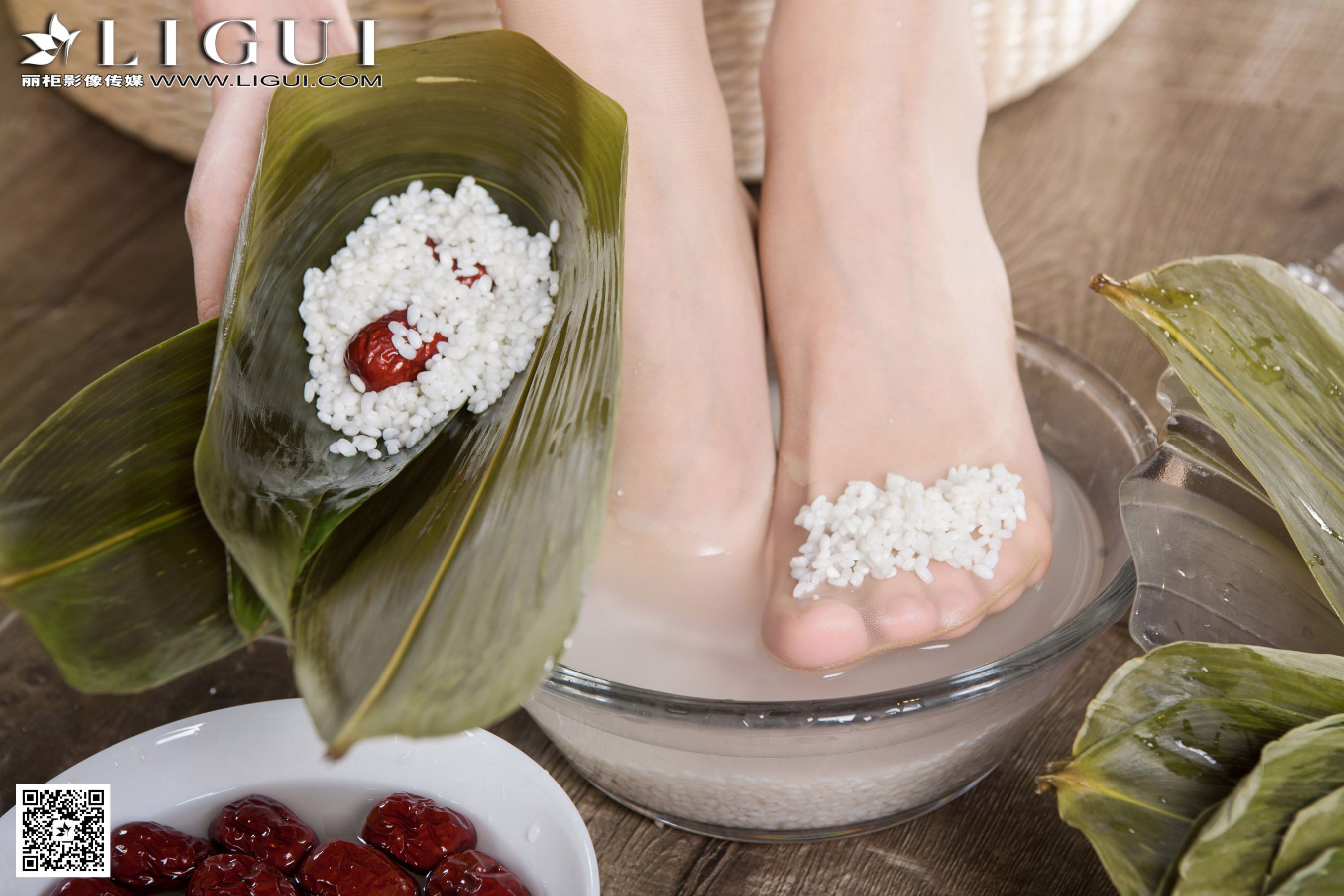 Red candle Dragon Boat Festival Girl Girl Silk Foot Li Cabinet