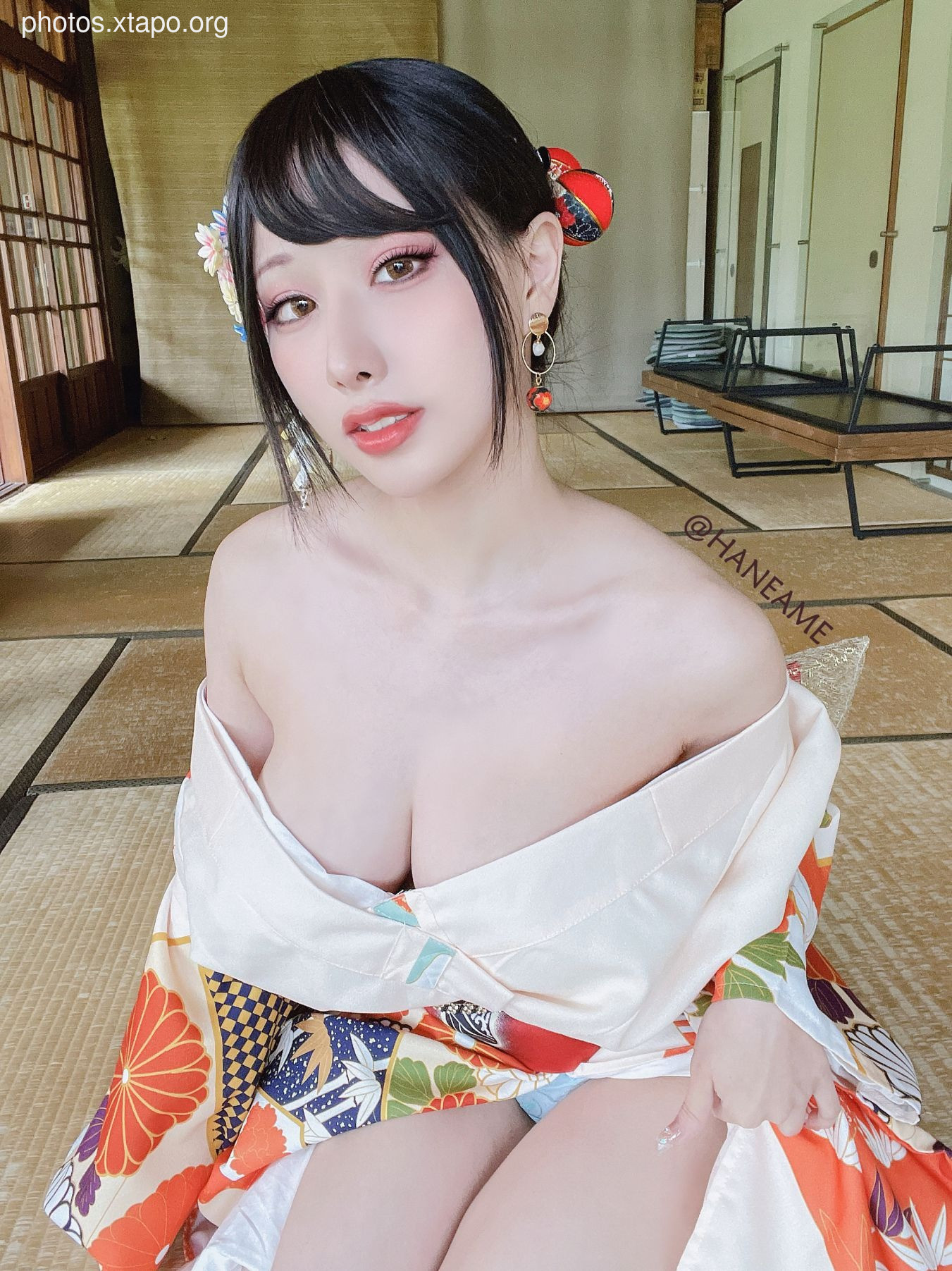 HaneAme 雨波 — Flower Print Kimono Girl