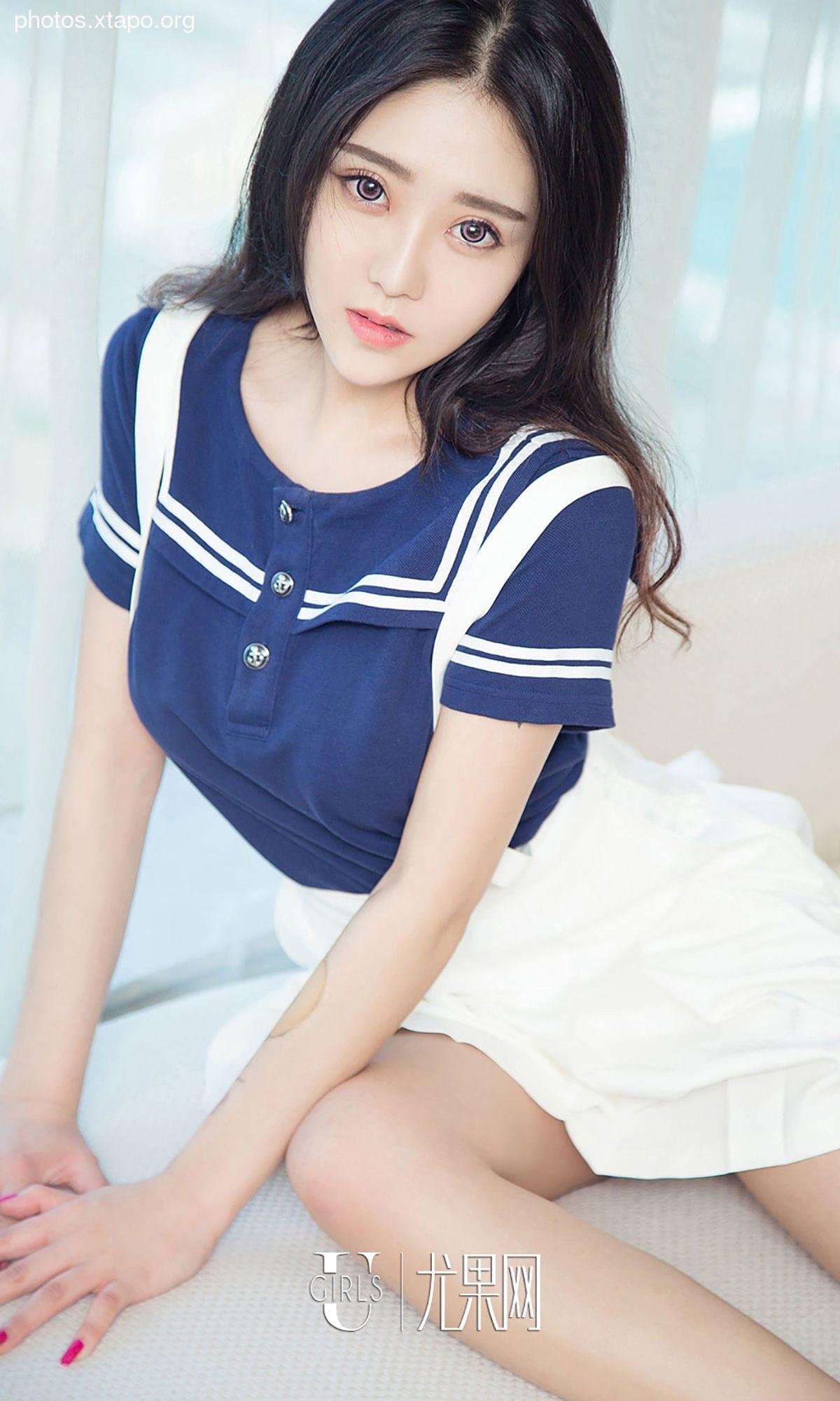 Ayw 827