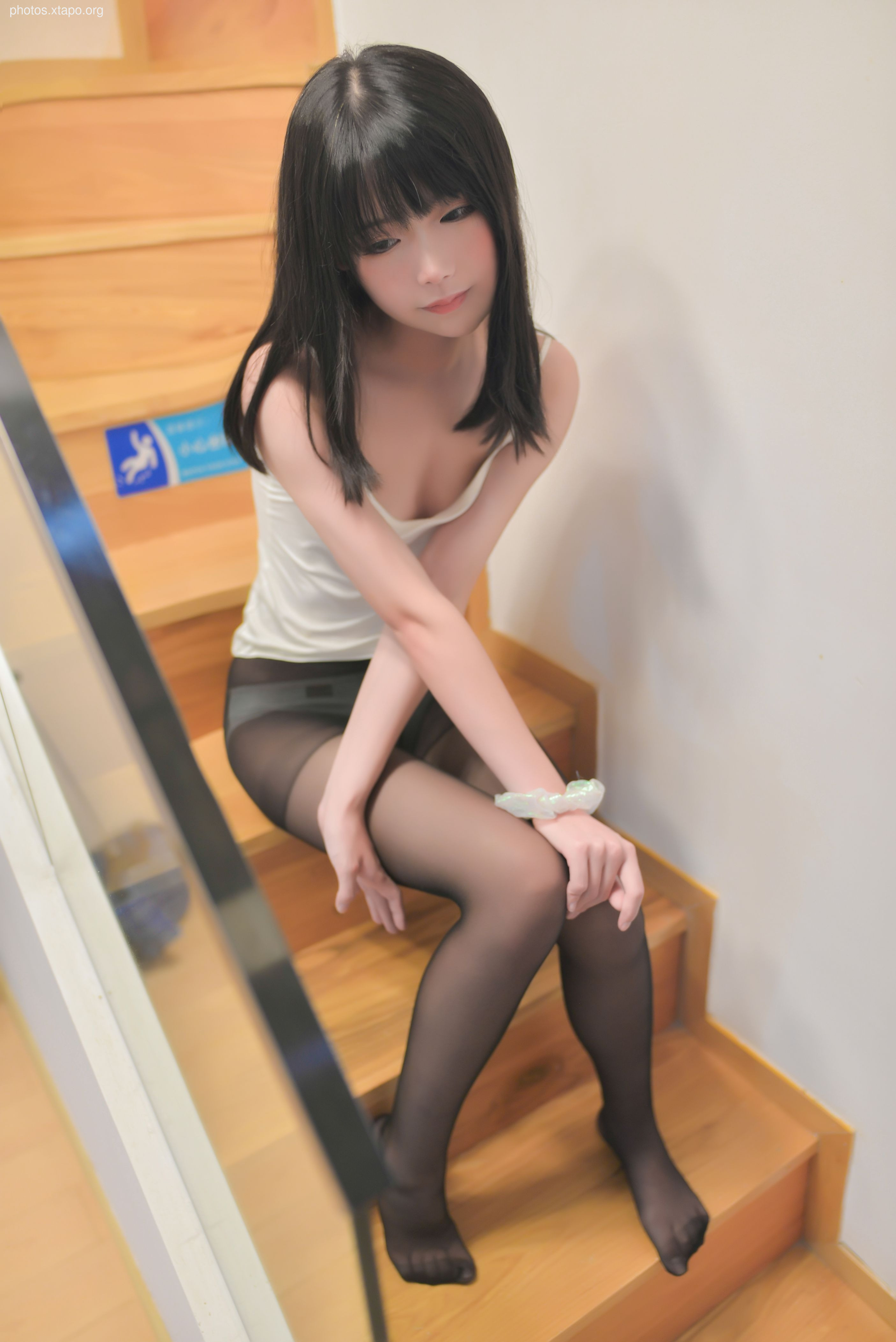 Like a silly Yi Xue Girl Black Silk