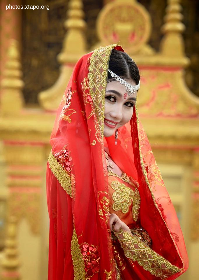 the day I let go of the curls the royal palace of the pearls is crazy