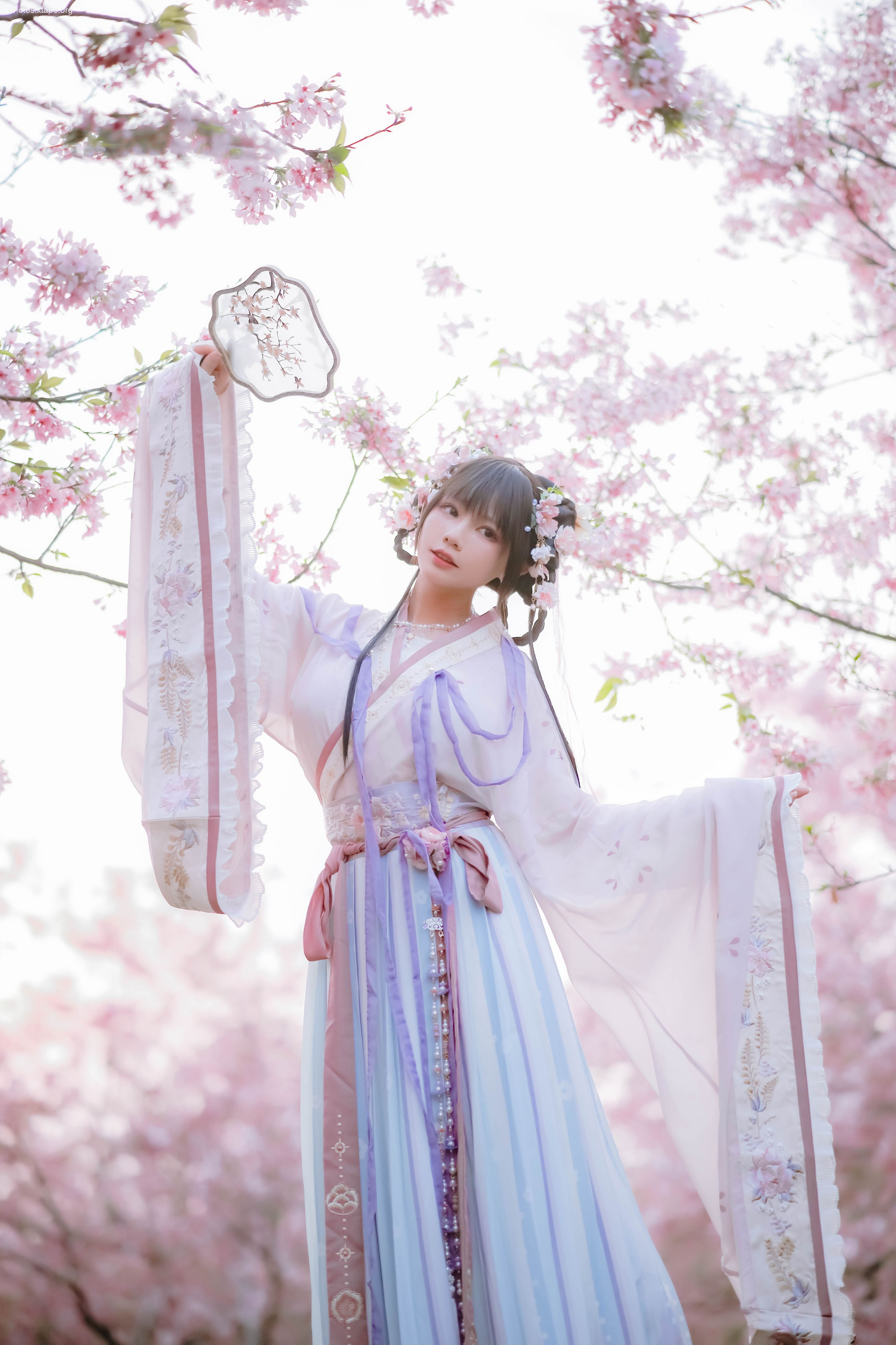 Nyako - Sakura Hanfu Flower God Prayers 52P-219MB