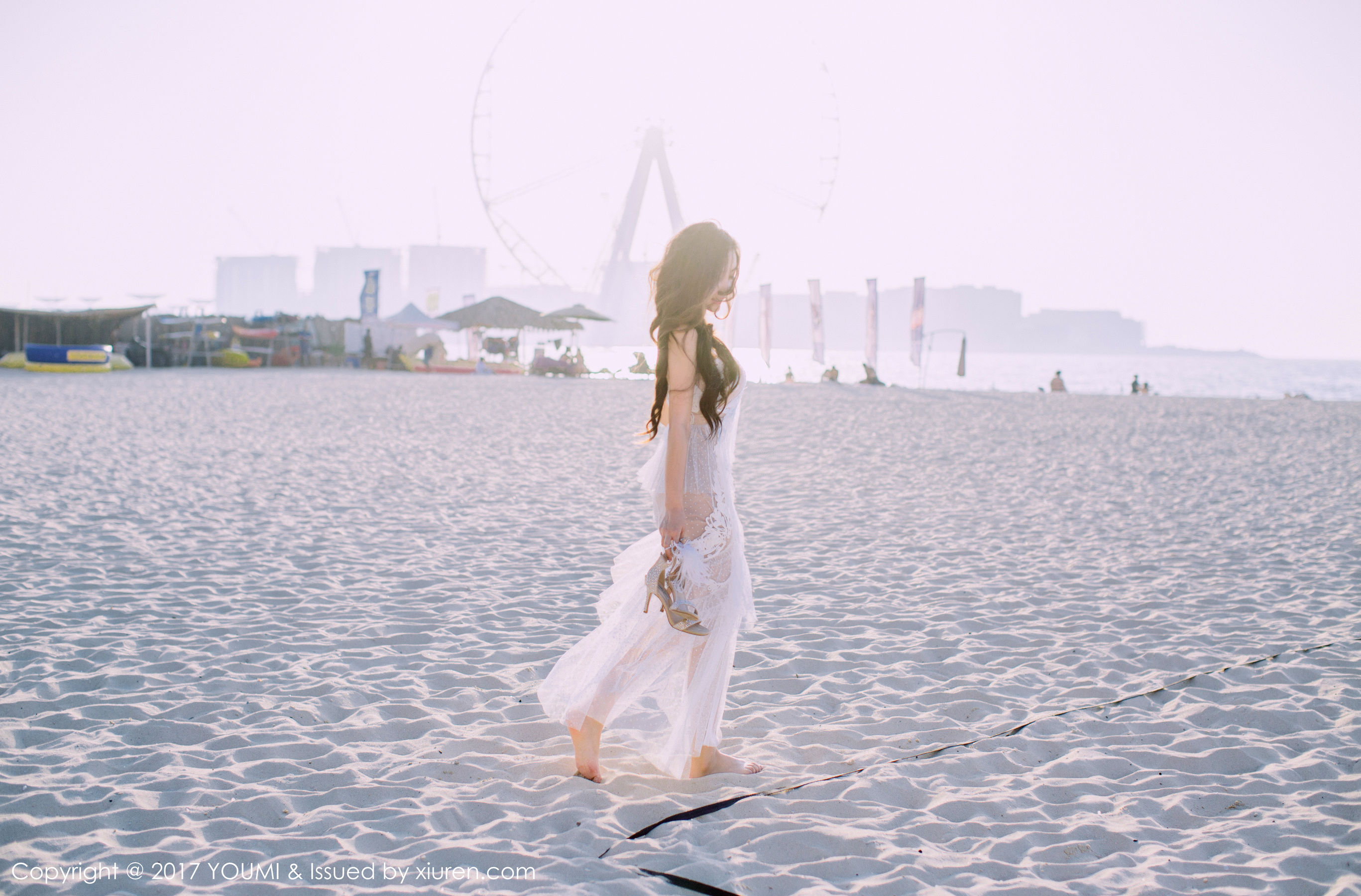 YUMI-Youmei Blue Sky Silver Beach Baiyun Beauty Beauty Youmihui Youmi Vol.088