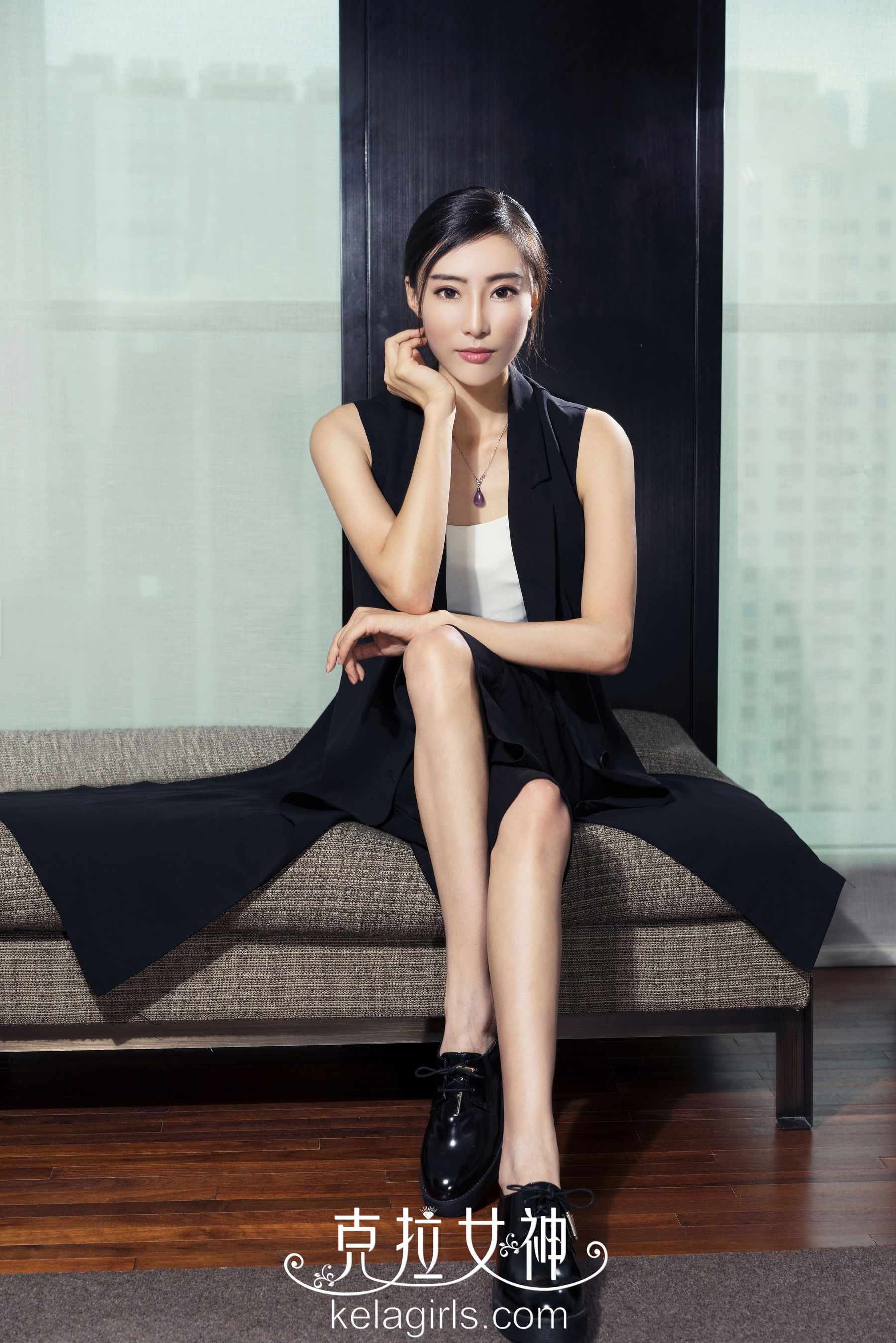 Yinger Supermodel Love Newsman Crane Goddess