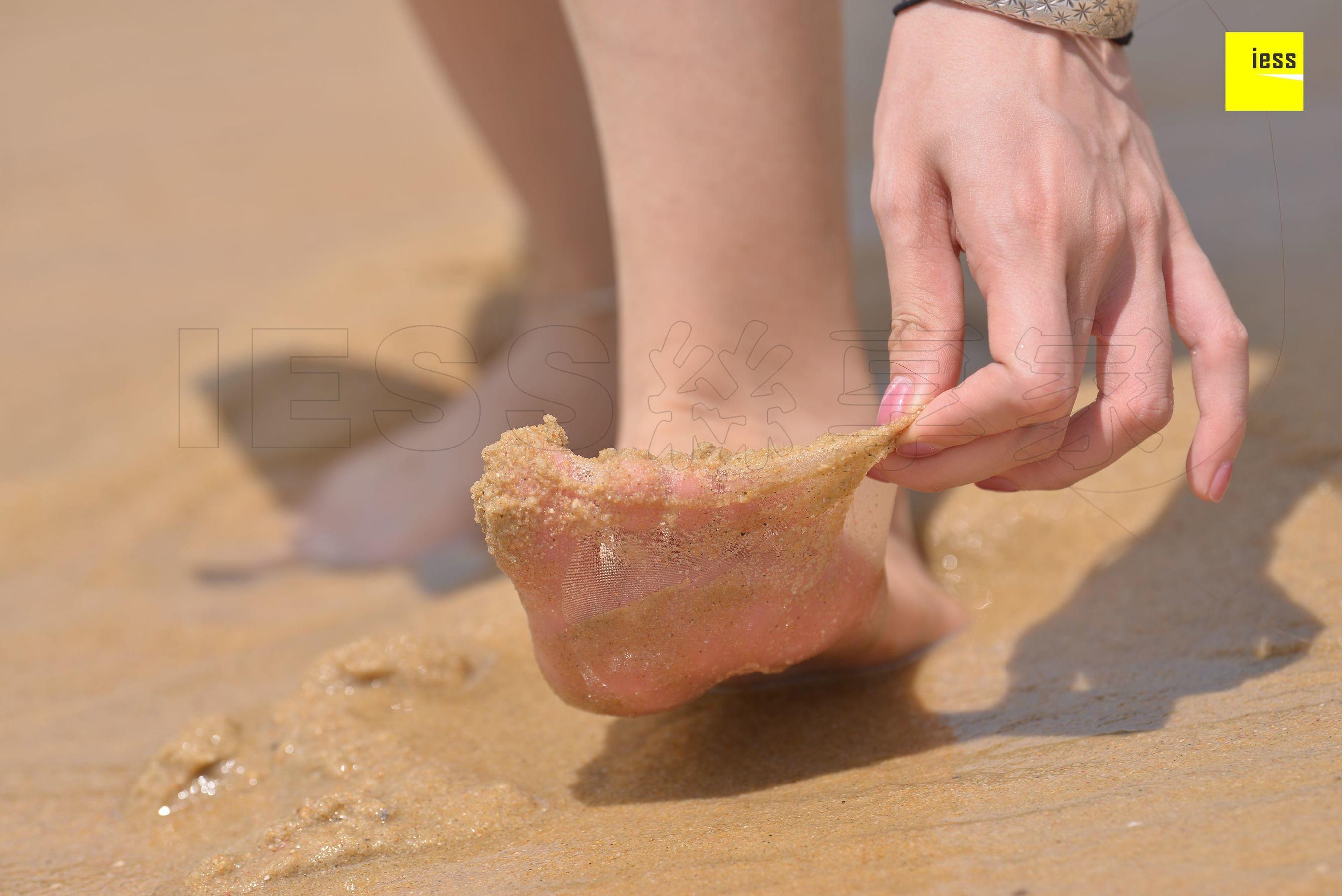 Different Thoughts to IESS Devil on Wednesday Special issue 27 Jiajia Beach Uniform?