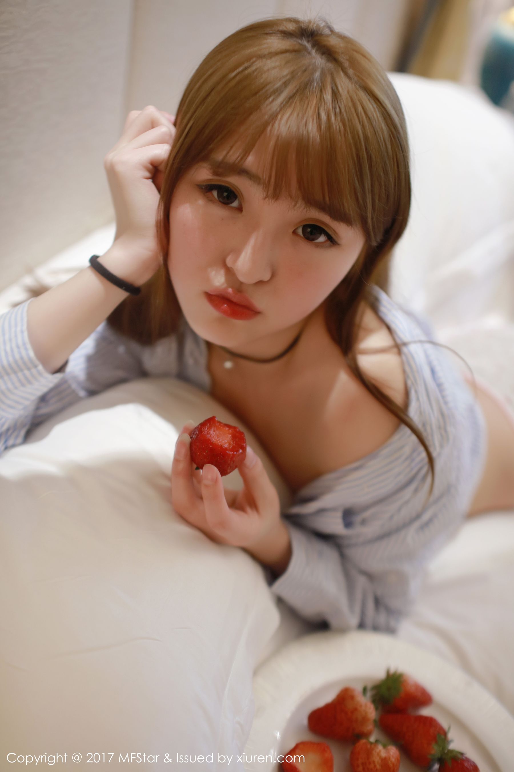 Yi Xiaoqi MOMO Strawberry PantsShirt Series Model Academy MFStar Vol.096