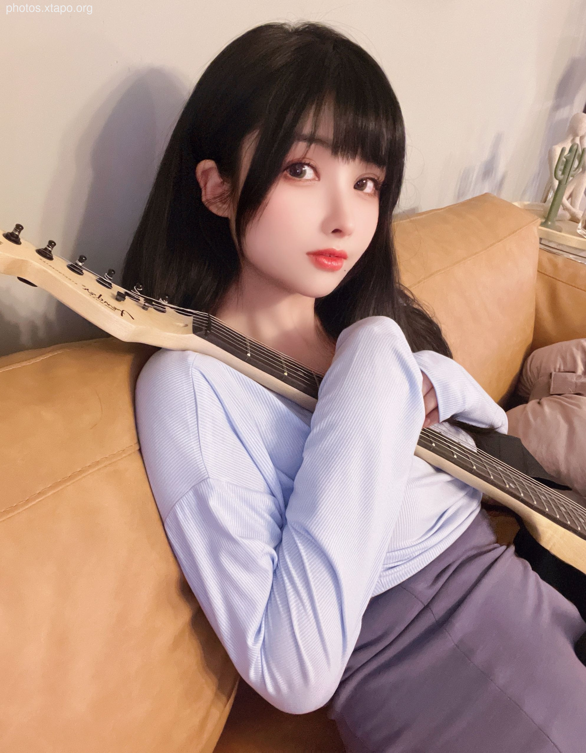 Rioko Liang Liangzi-Guitar Sister