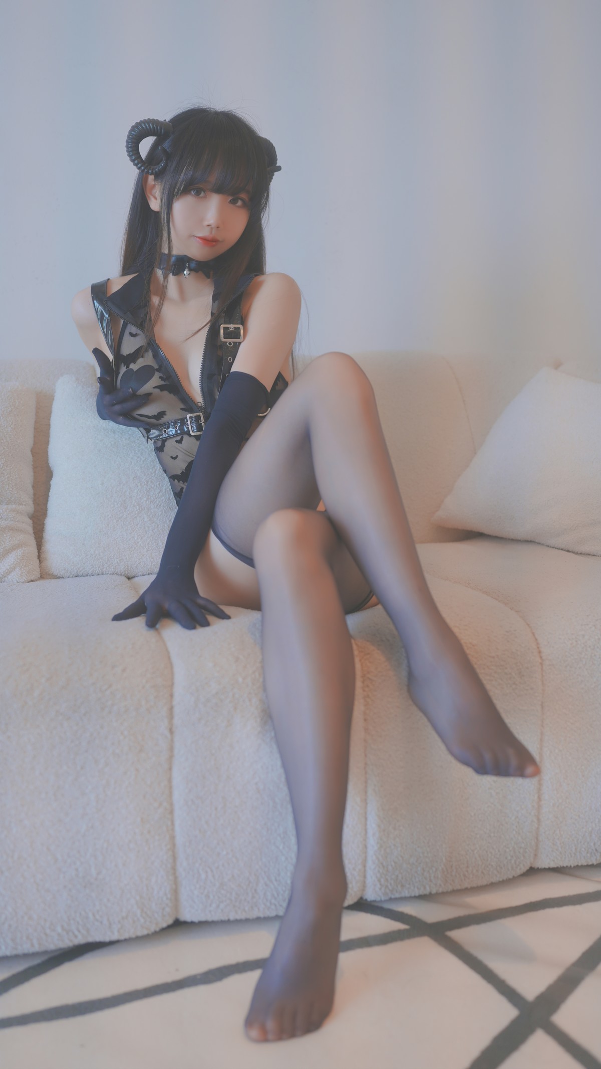 Cosplay Xueqi SAMA Little Devil see-through costume