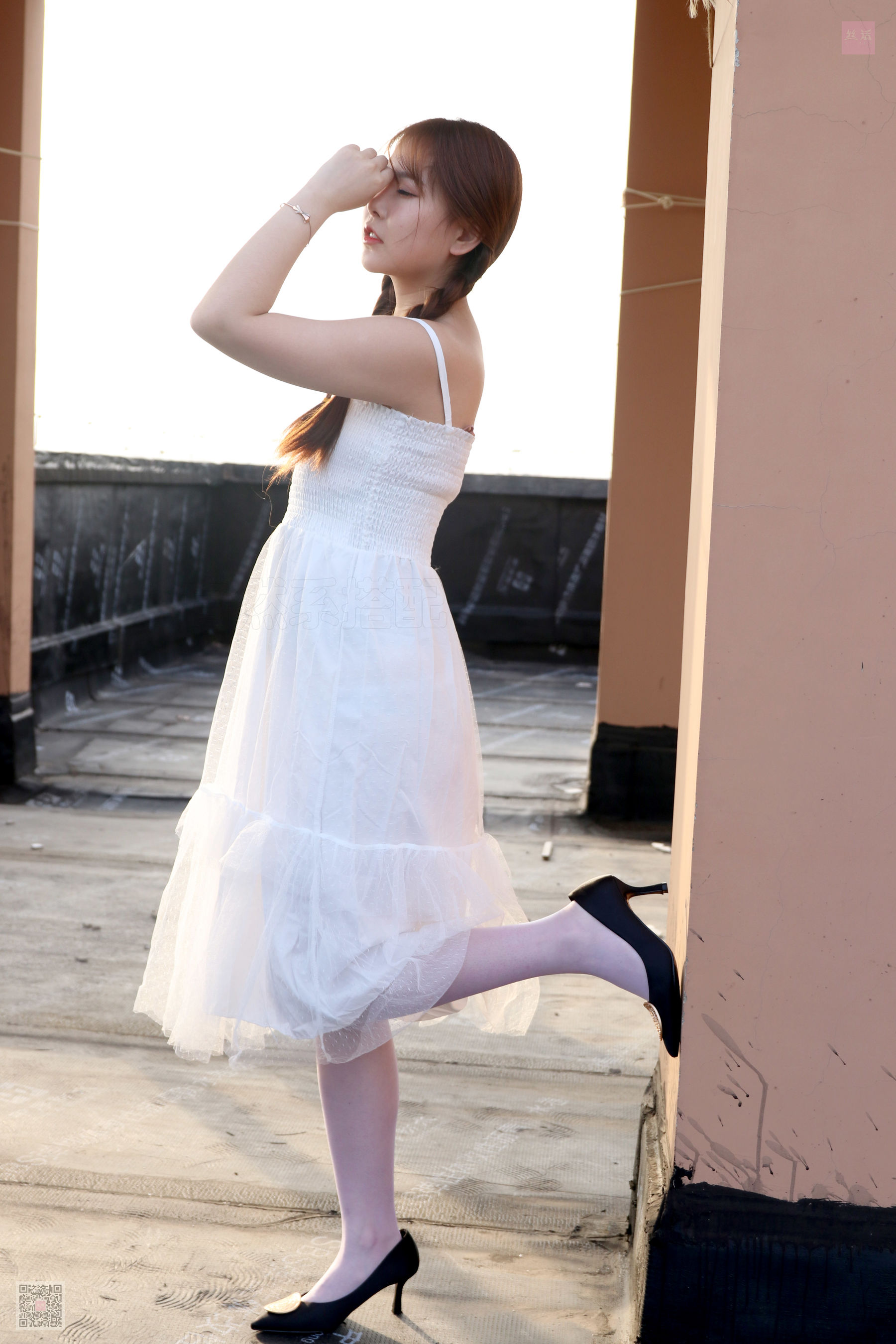 Sihua SH021 girl who dances in the rooftop of Su Yu