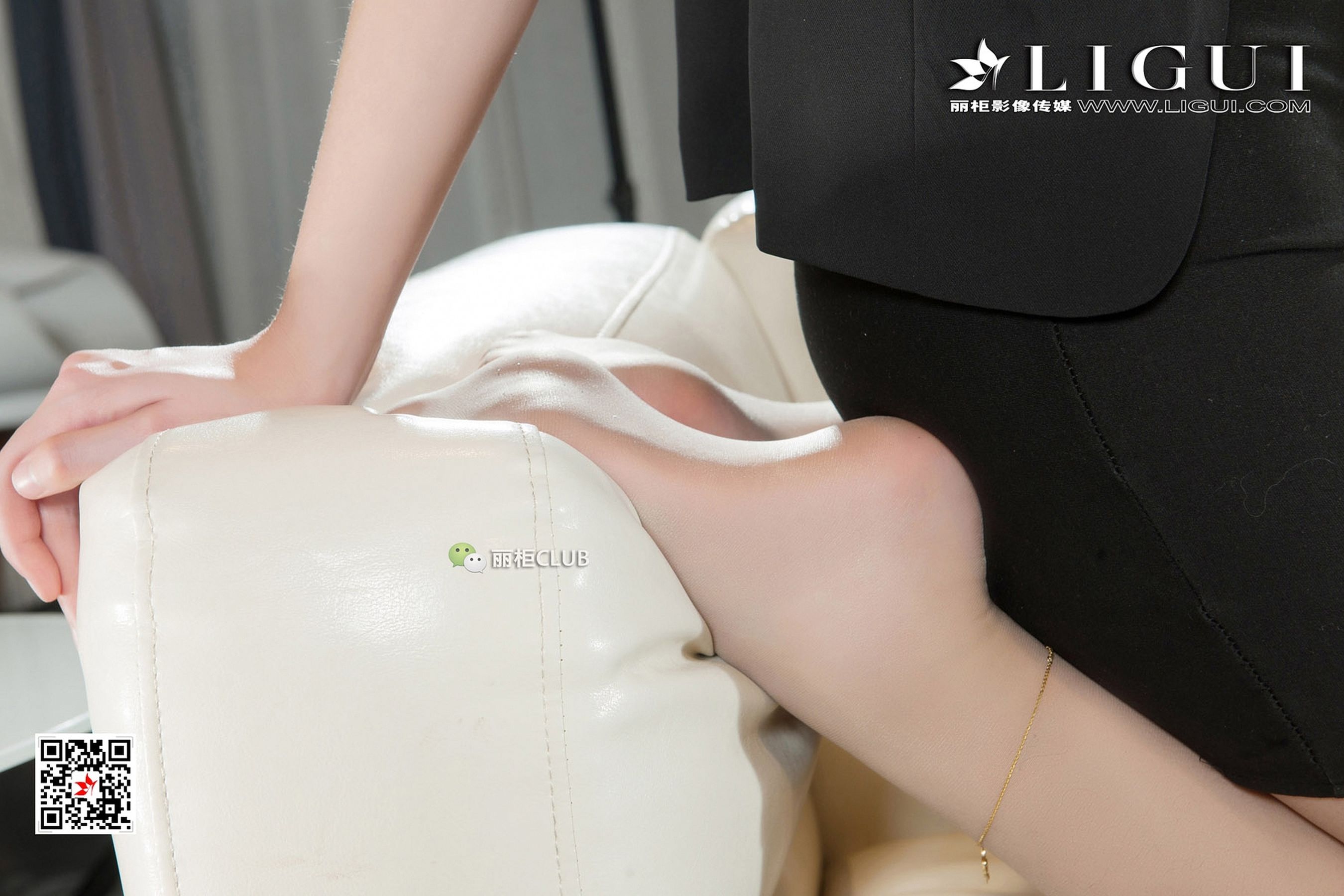 Model Xinyi OL Sofa Foot Ligui