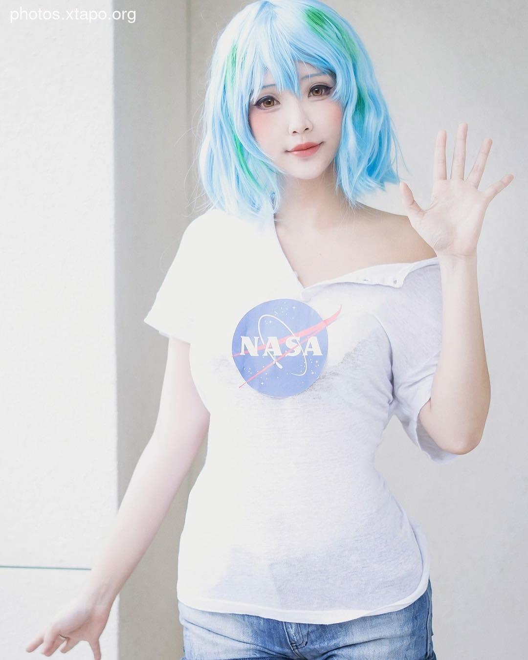 Hana Bunny Cute Cosplay Picture and Photo