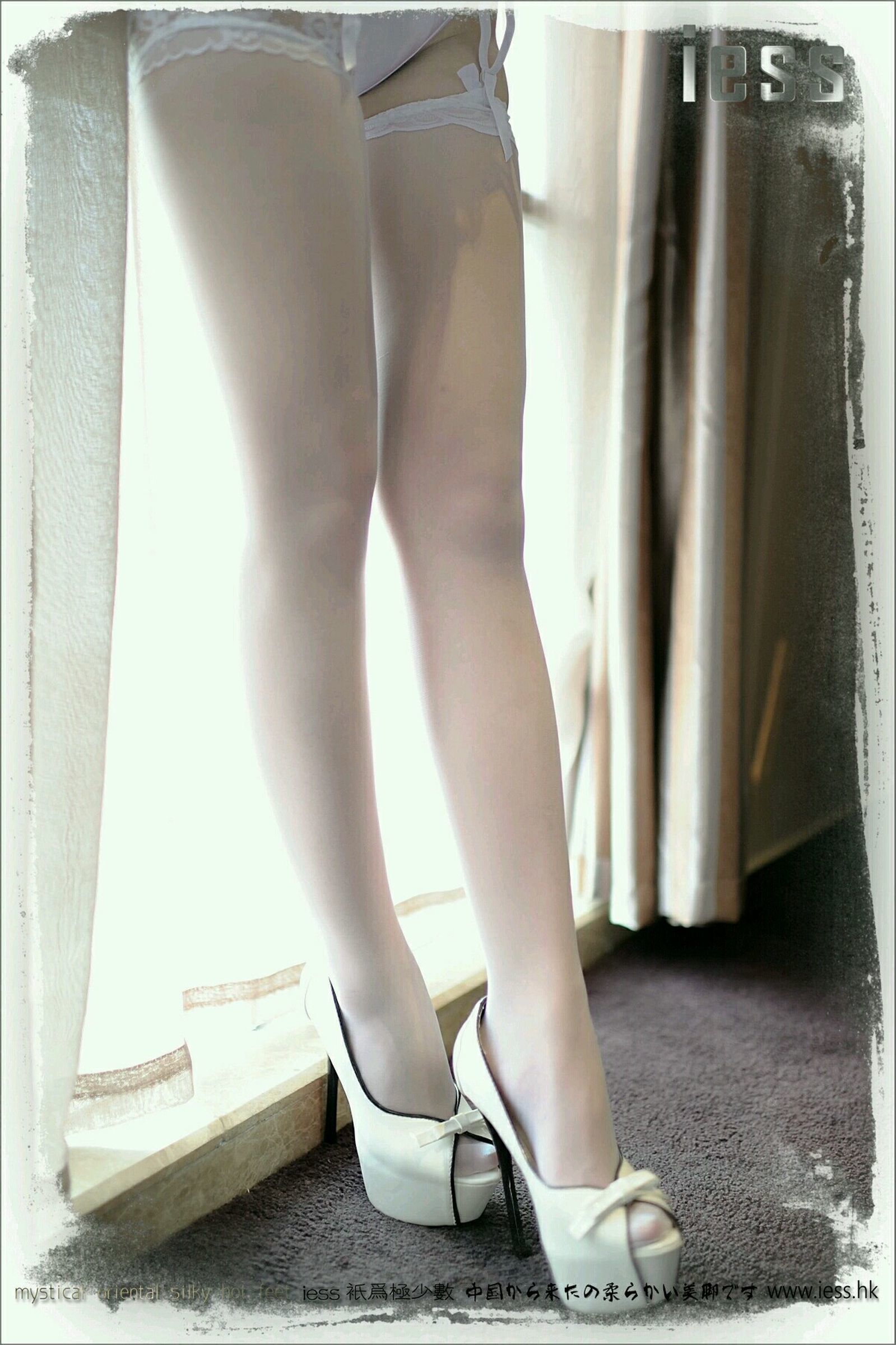 Silk Foot Bento 044 Chu Chu's Leg God and White Stockings IESS Thoughts and Fun