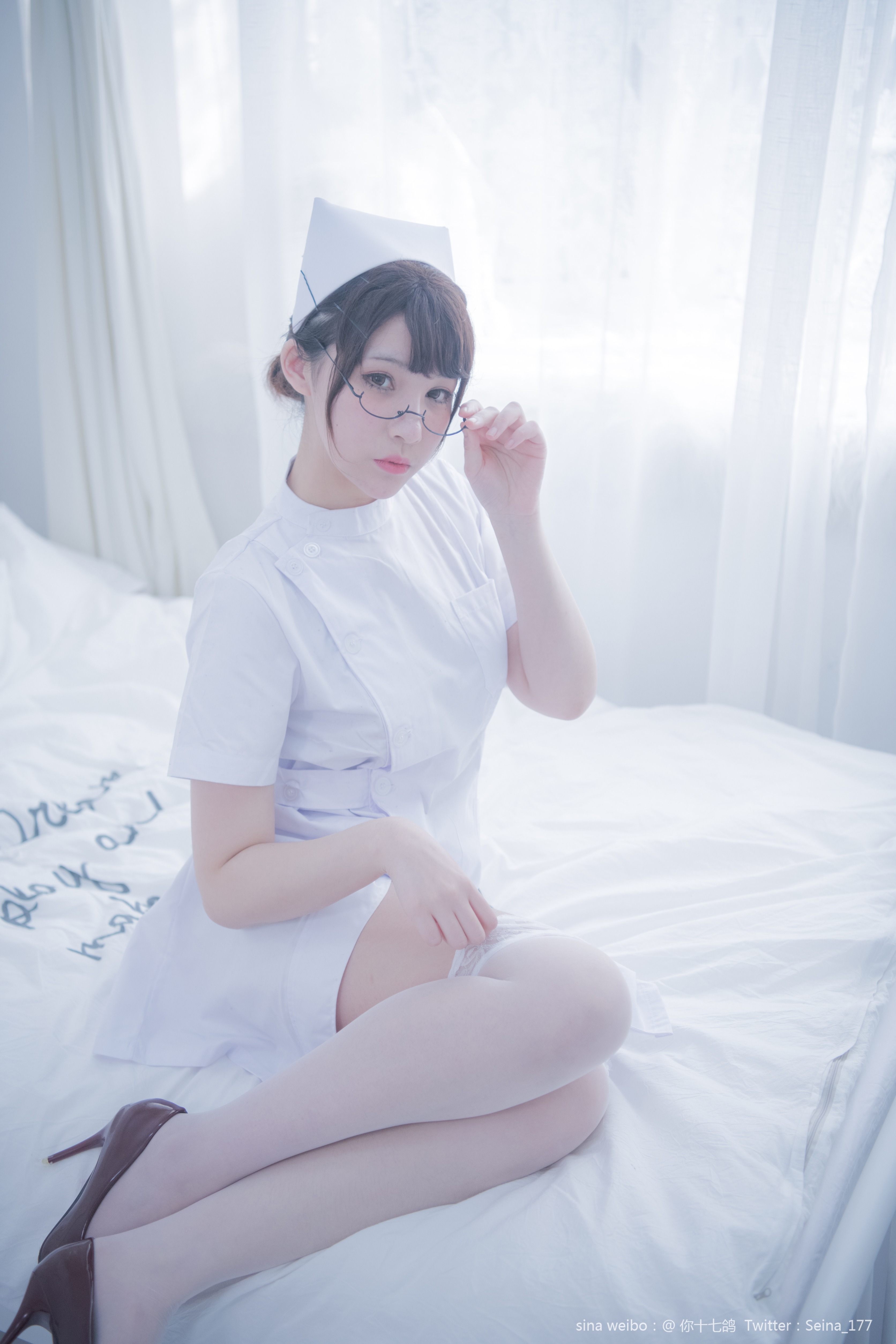 You seventeen pigeons white nurse 110p1v-535MB