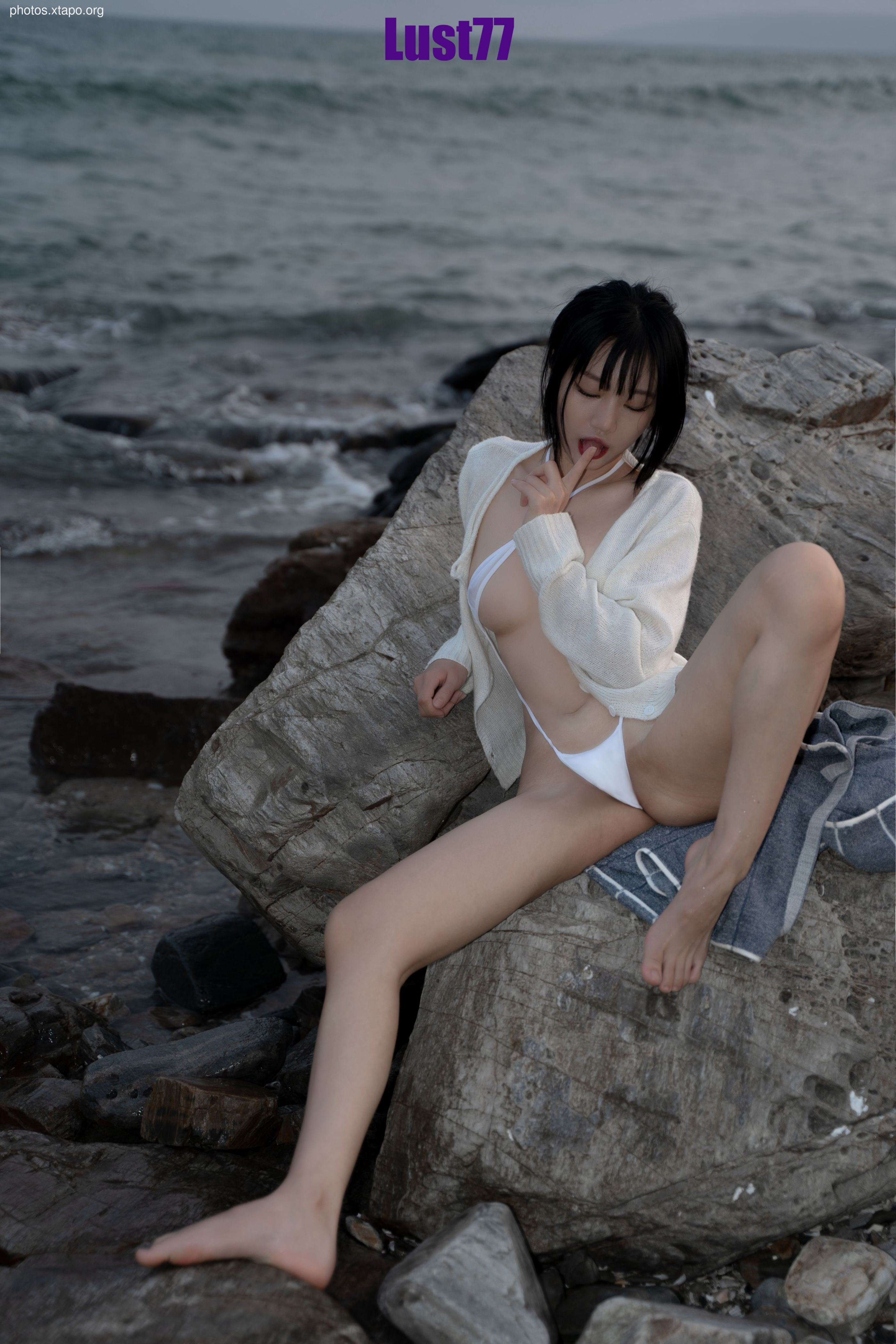 石 柒 柒 柒 Reef Coast 52P-510MB