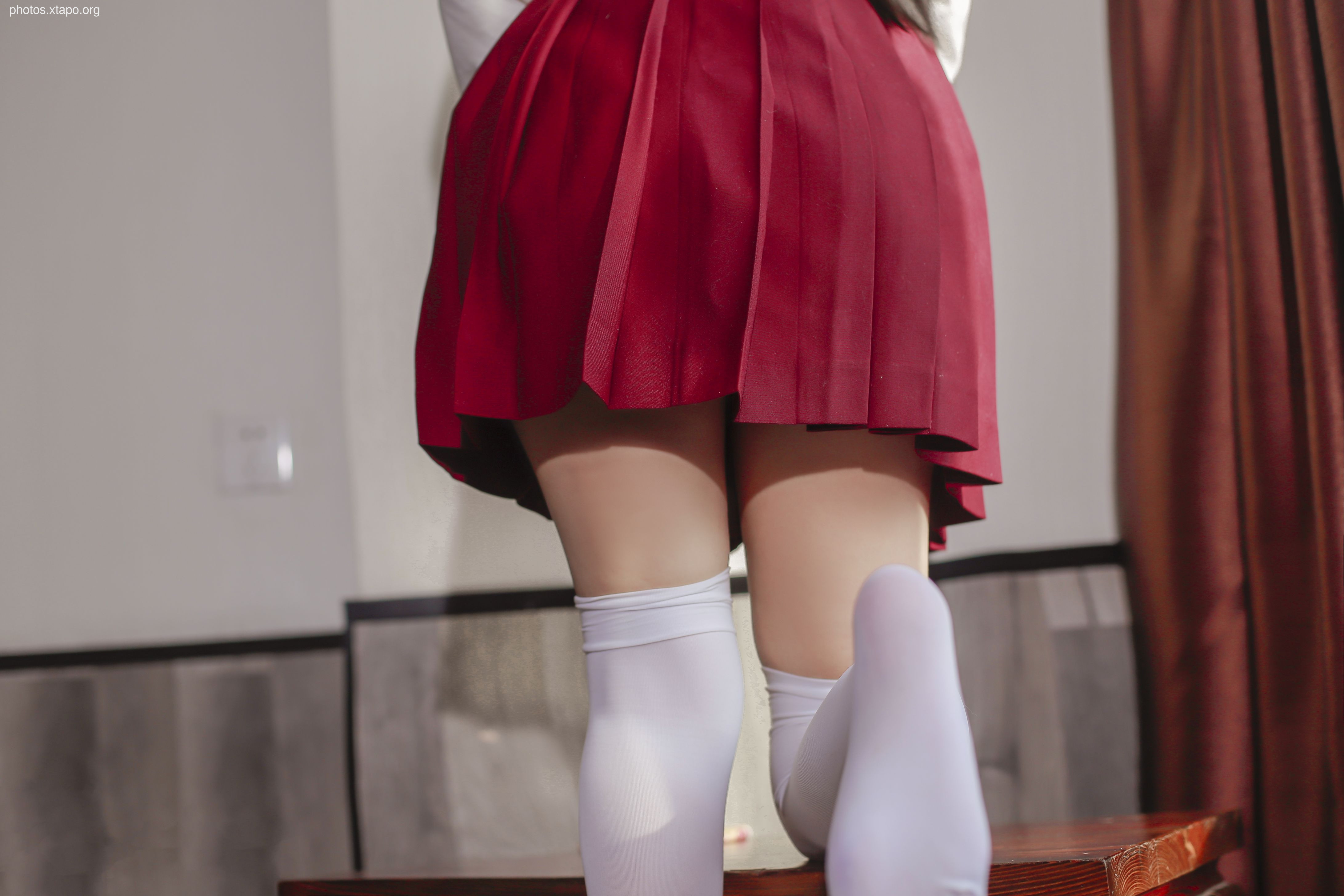 Rina Jiao -JK Girl Red Skirt 28p -276MB