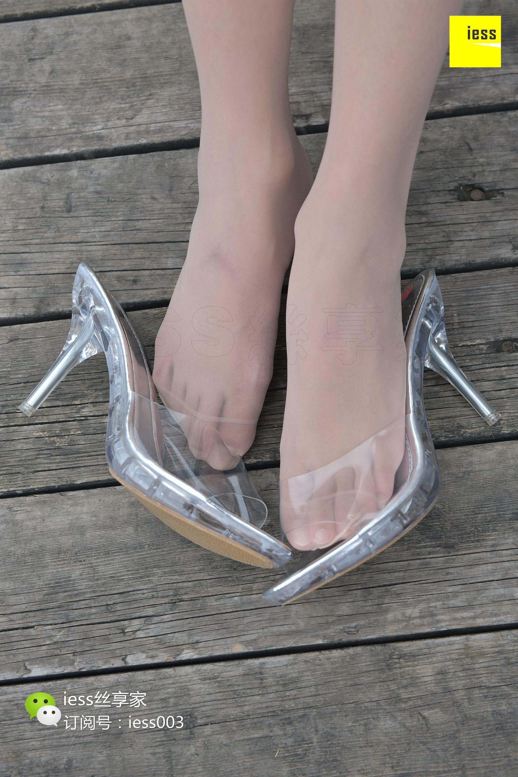 Si Xiangjia 025 Wan Ping's Fantasy of Transparent Crystal Shoes IESS Thoughts and Fun