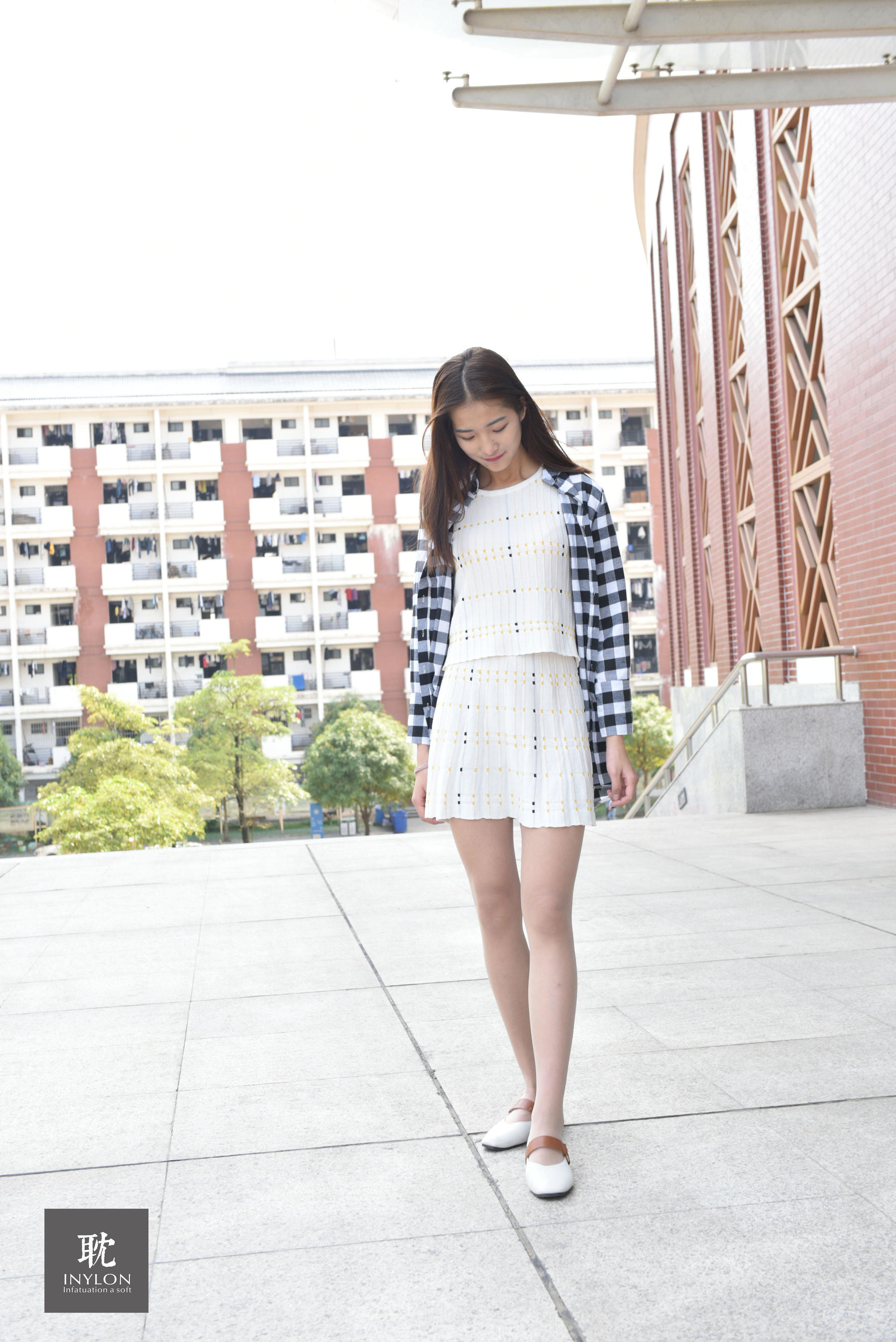 IESS Inclusion Collection 204 model BOBO Spring on Campus