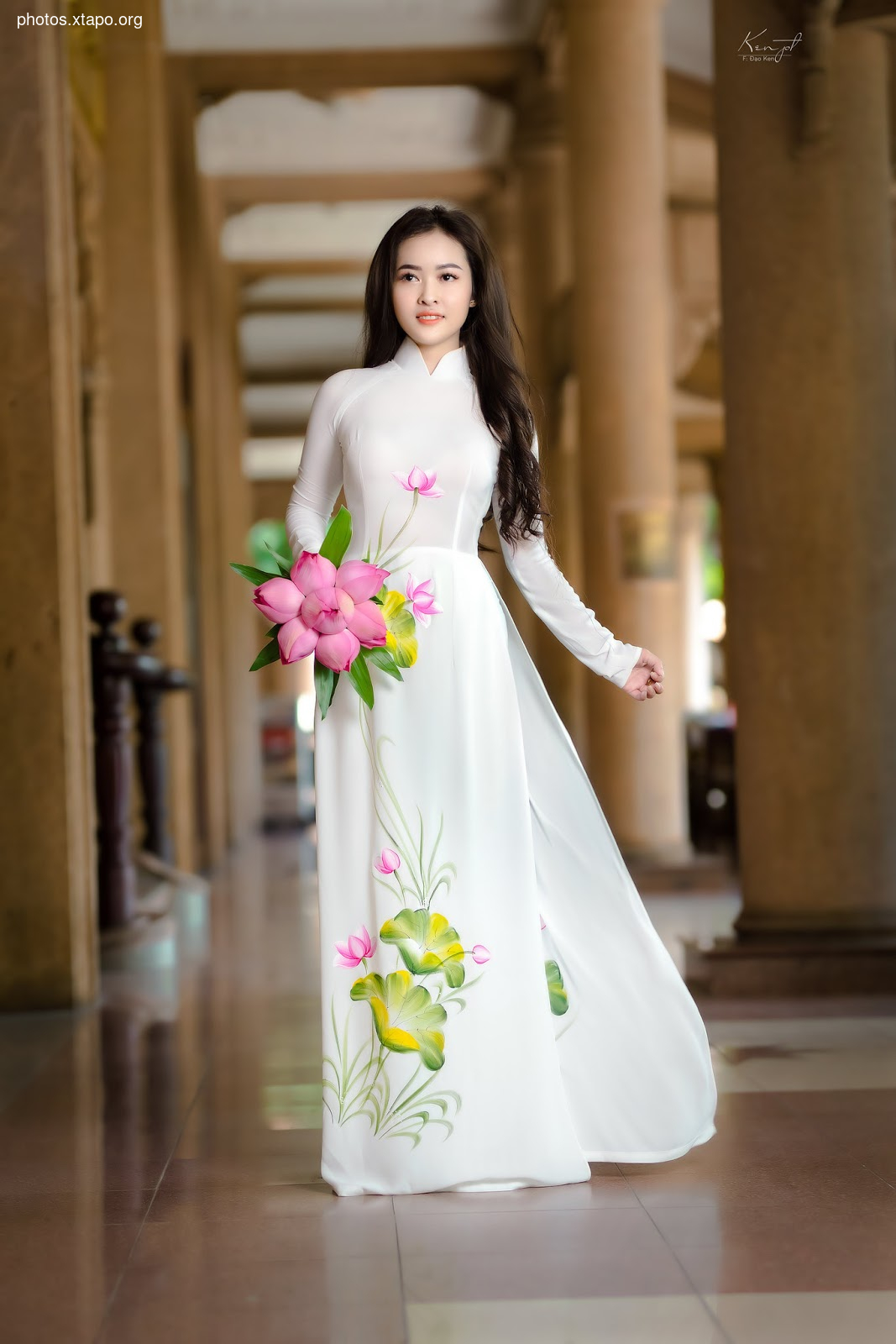 Sen Ao Dai