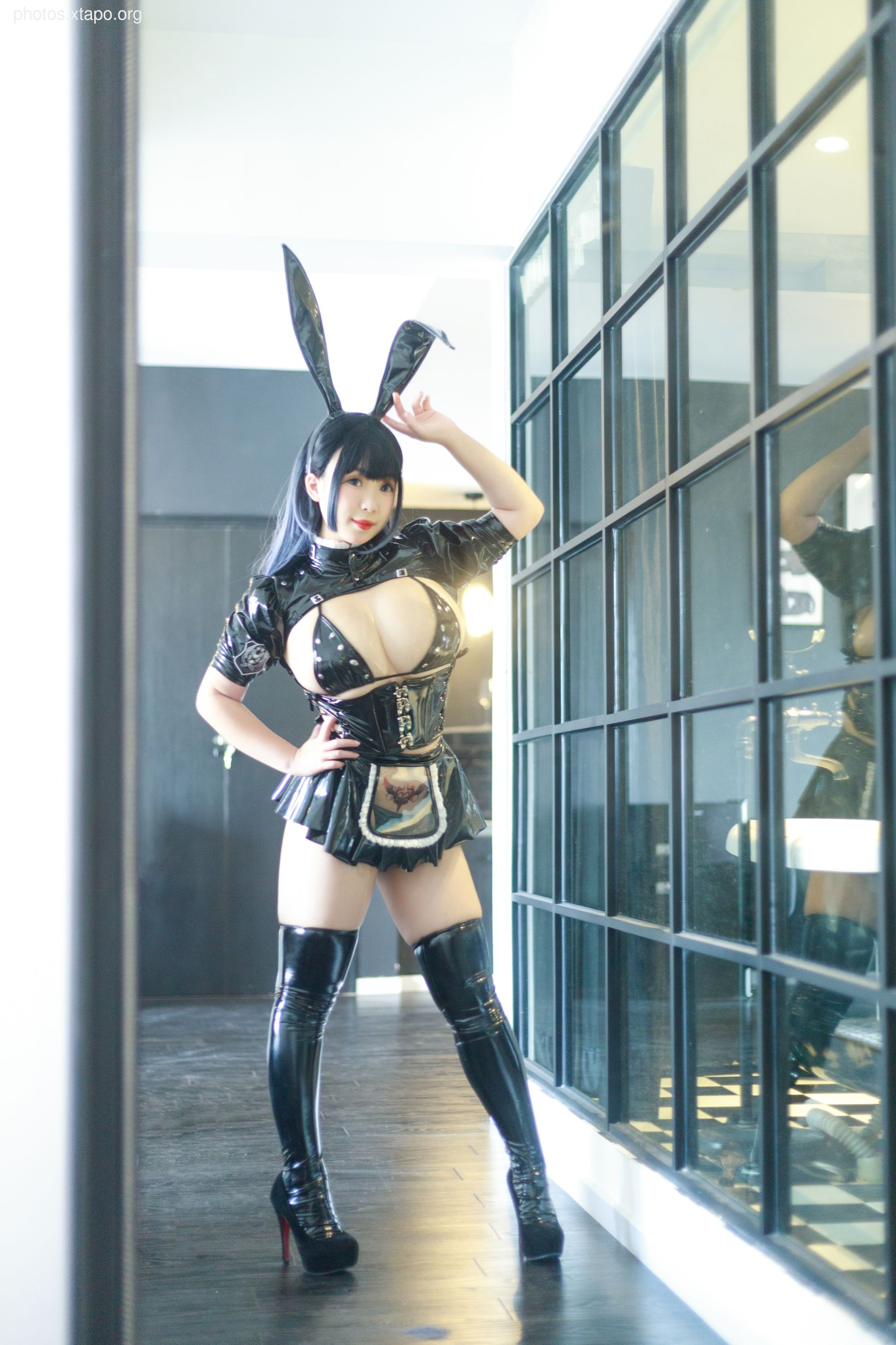 Ho Tao Meow Dark Rabbit Girl