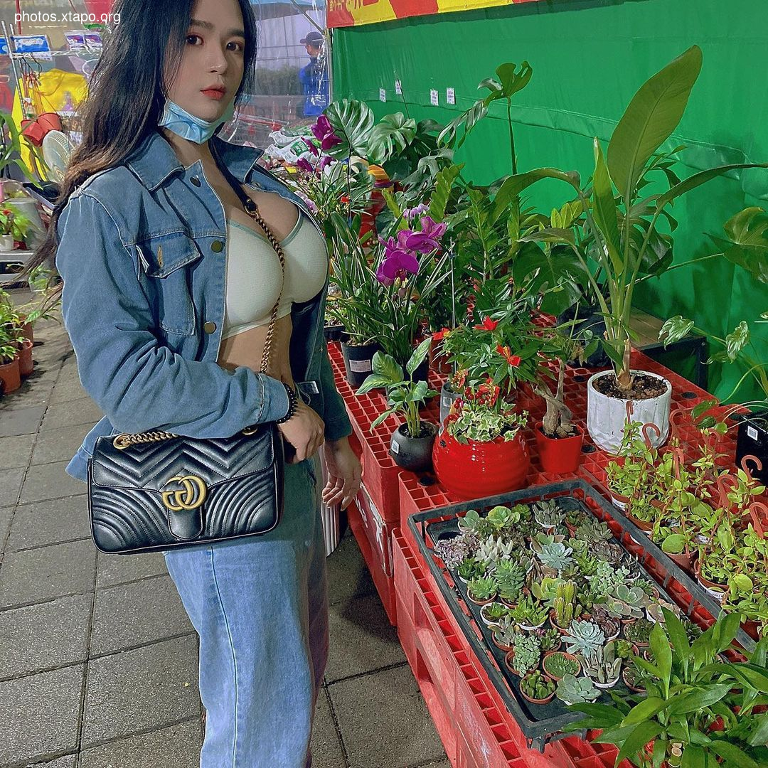 Flower Mart