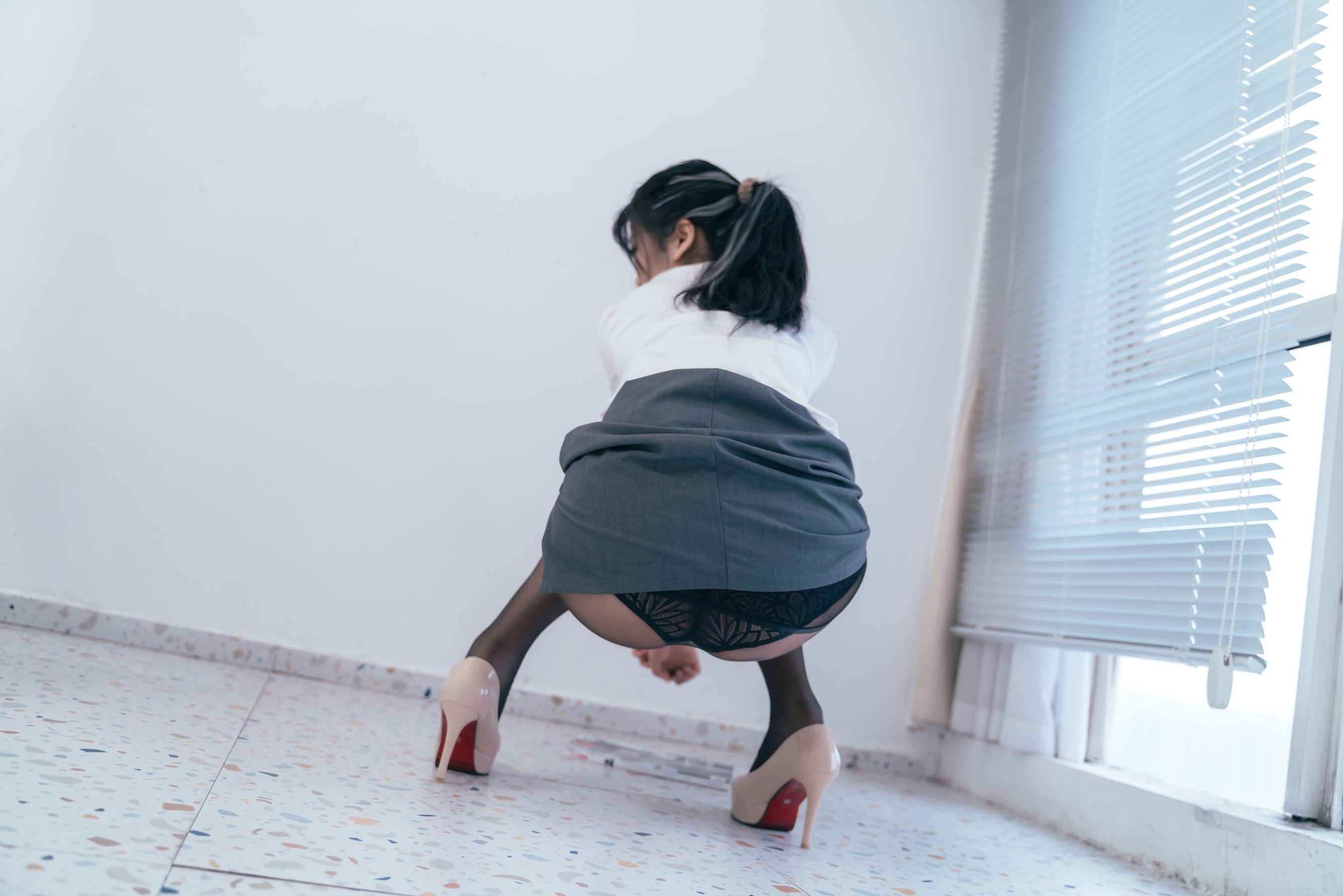 Net Red Coser Photo Sister Xuan Xiao -OL private socks temptation