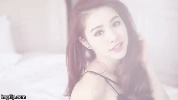 The one who gave half a smile that I lost half my life I forgot