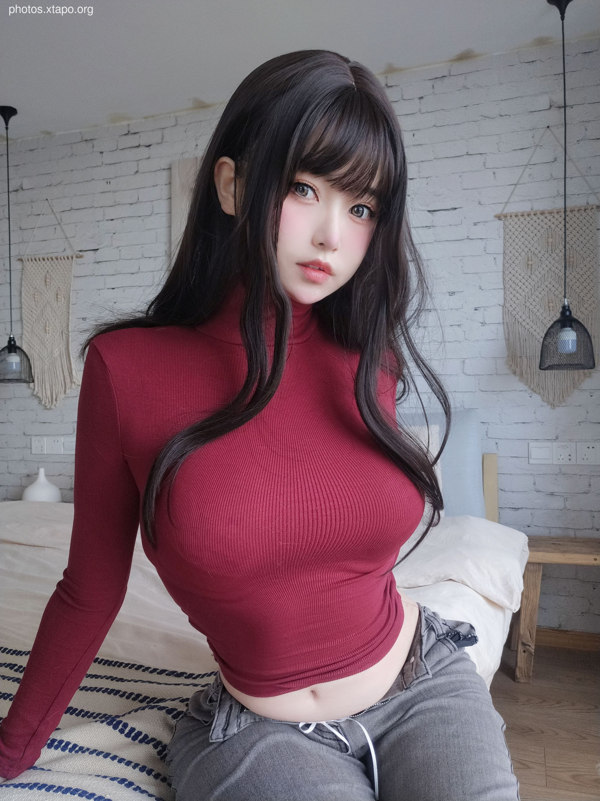 The full sister of the heroine K red sweater
