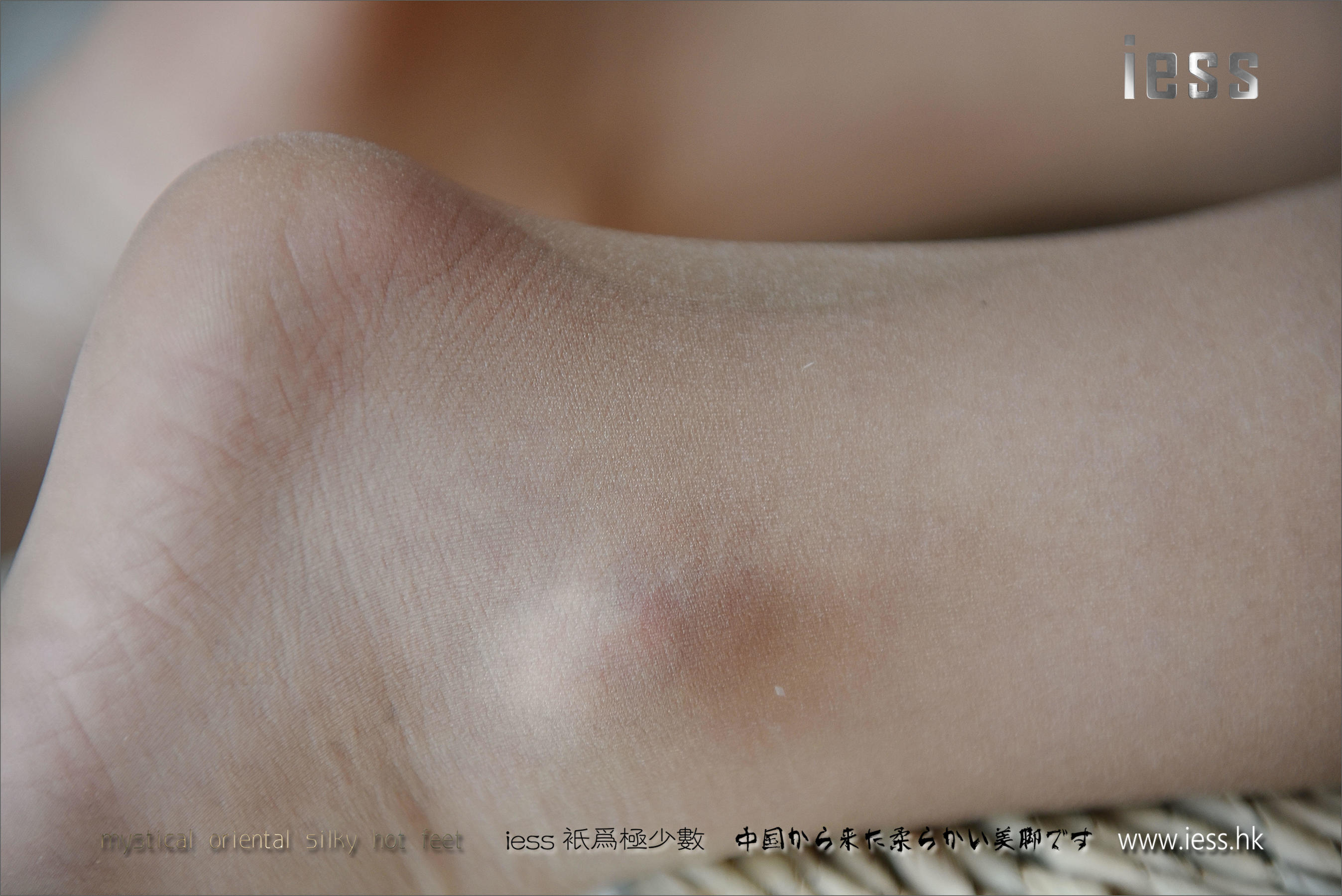 Silk Foot Bento 082 Kiki Part 2-1 of the Uniform Series-1 IESS Thoughts