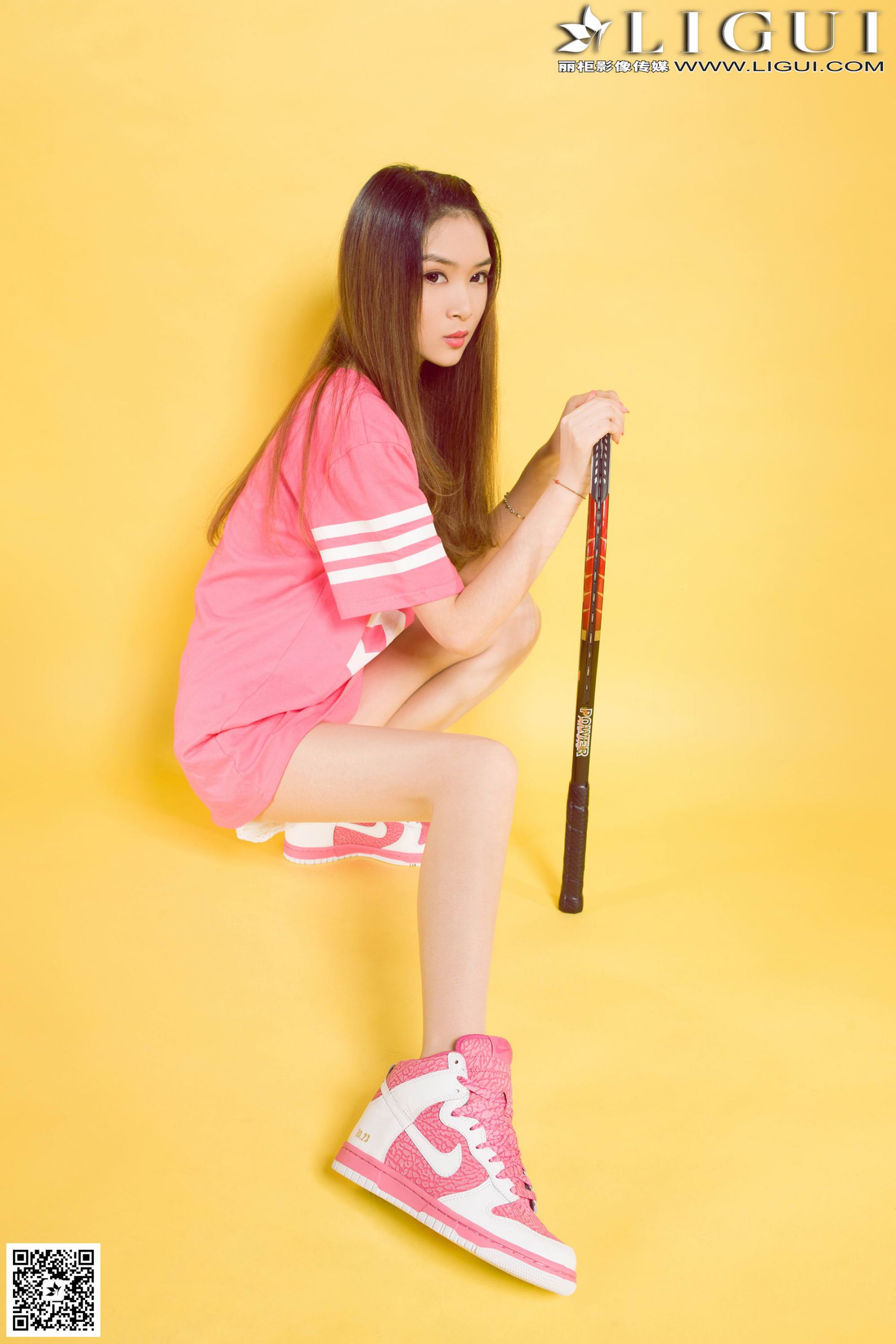Ligui Model Yuner Basketball Girl Badminton Series beautiful legs jade foot photo picture